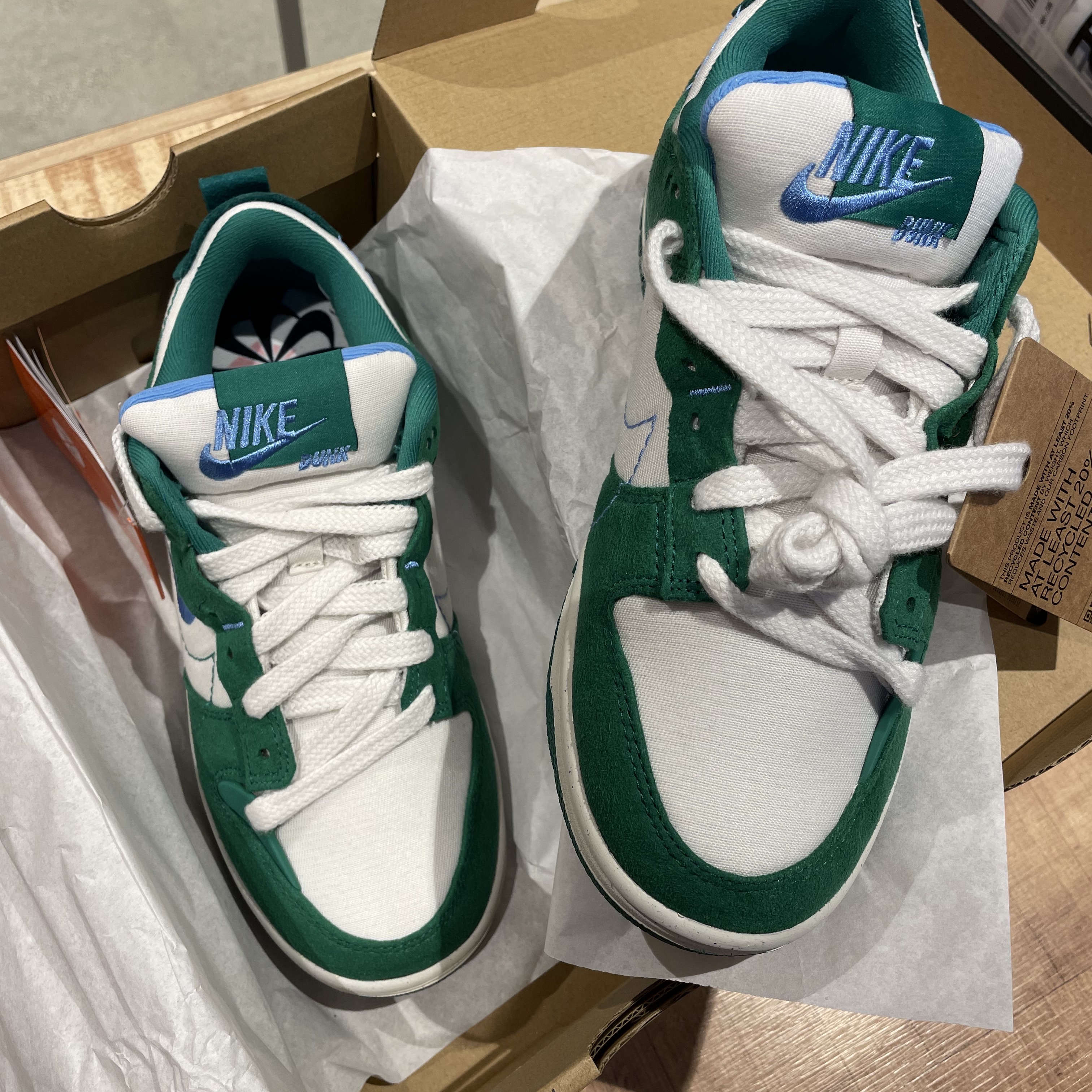 (W) Nike Dunk Low Disrupt 2 Phantom University Blue 착용 스타일 - 2