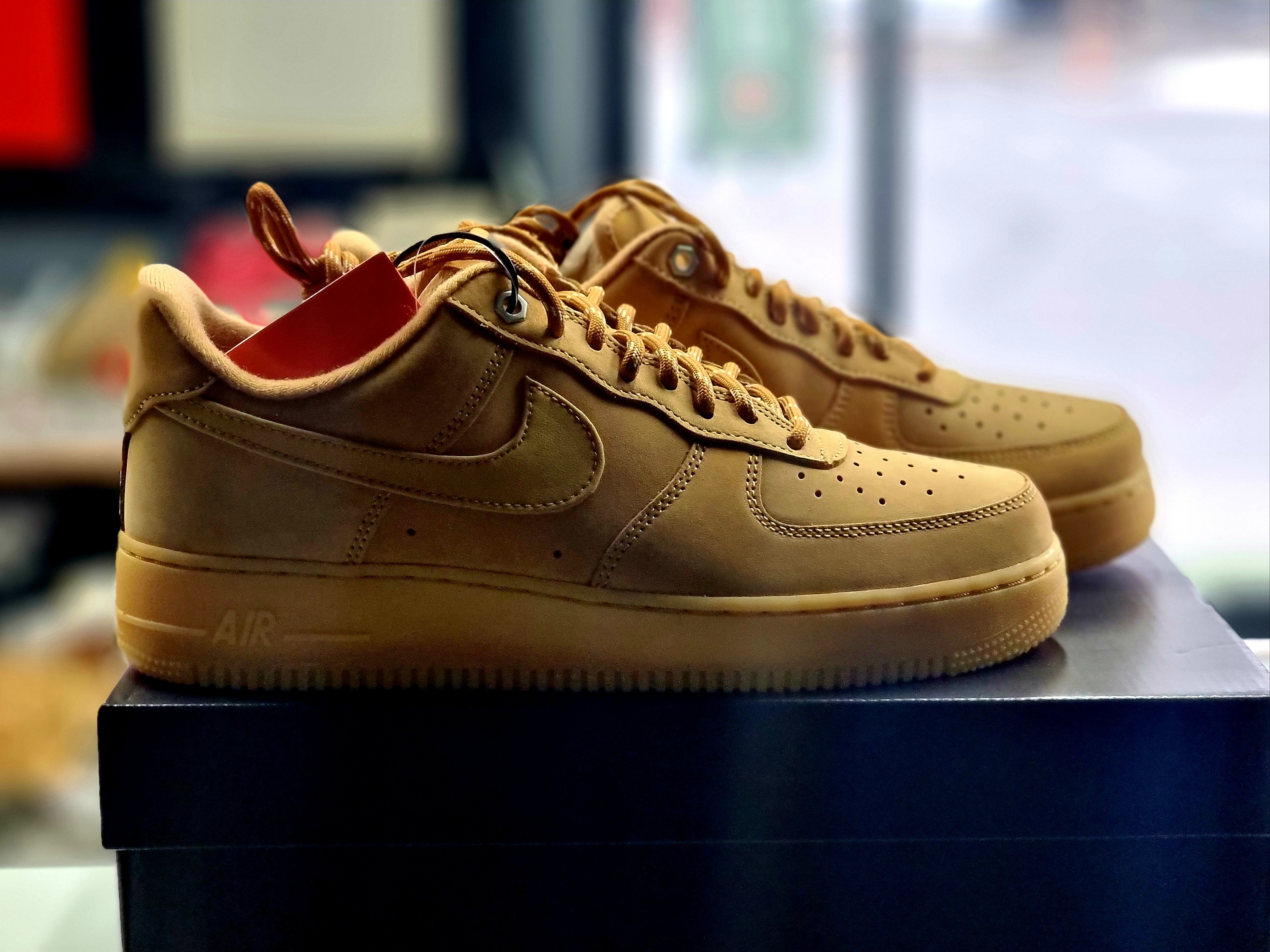 Nike Air Force 1 '07 WB Flax 착용 스타일 - 3
