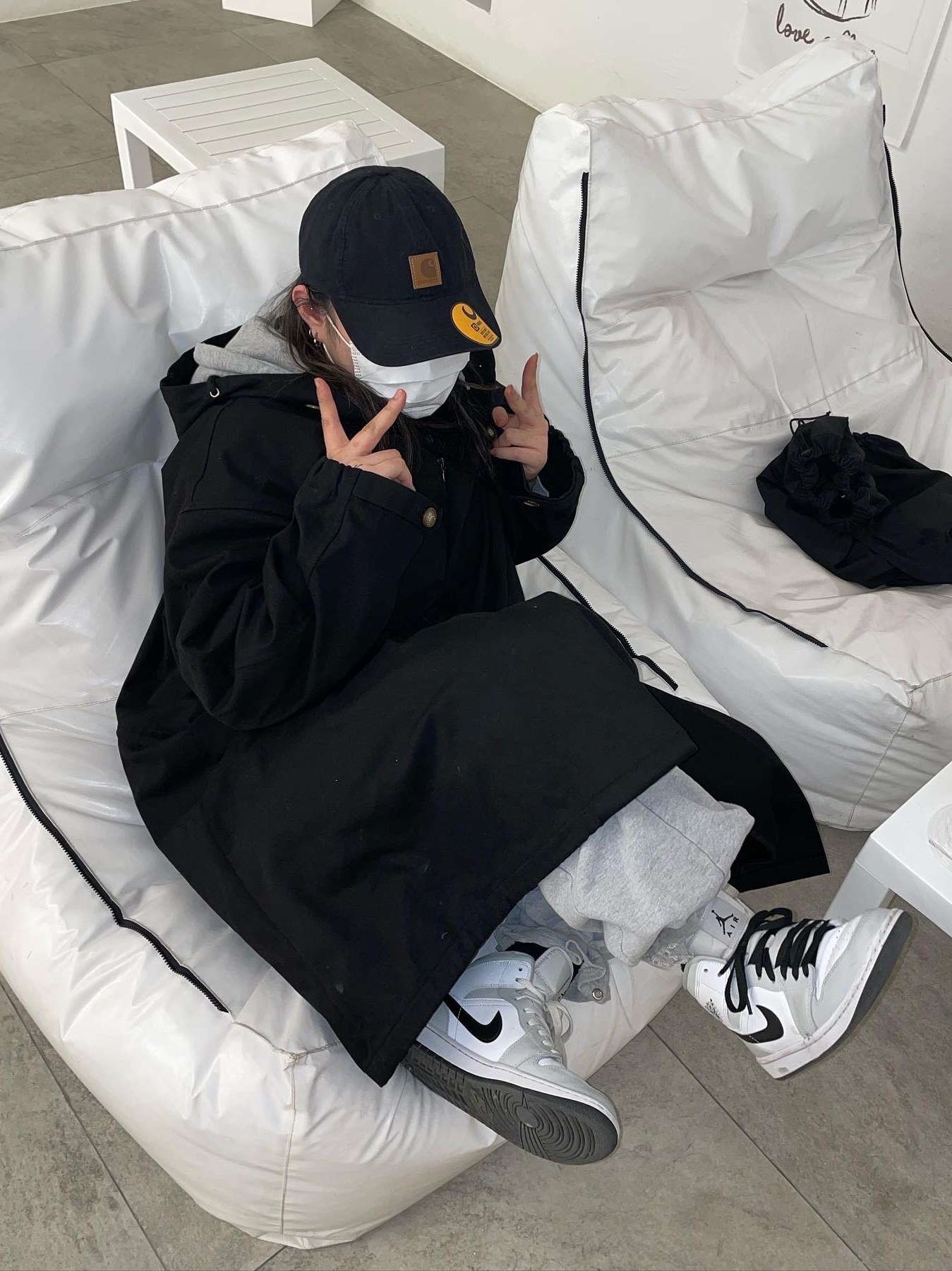 (W) Jordan 1 Mid Grey Fog 착용 스타일 - 2