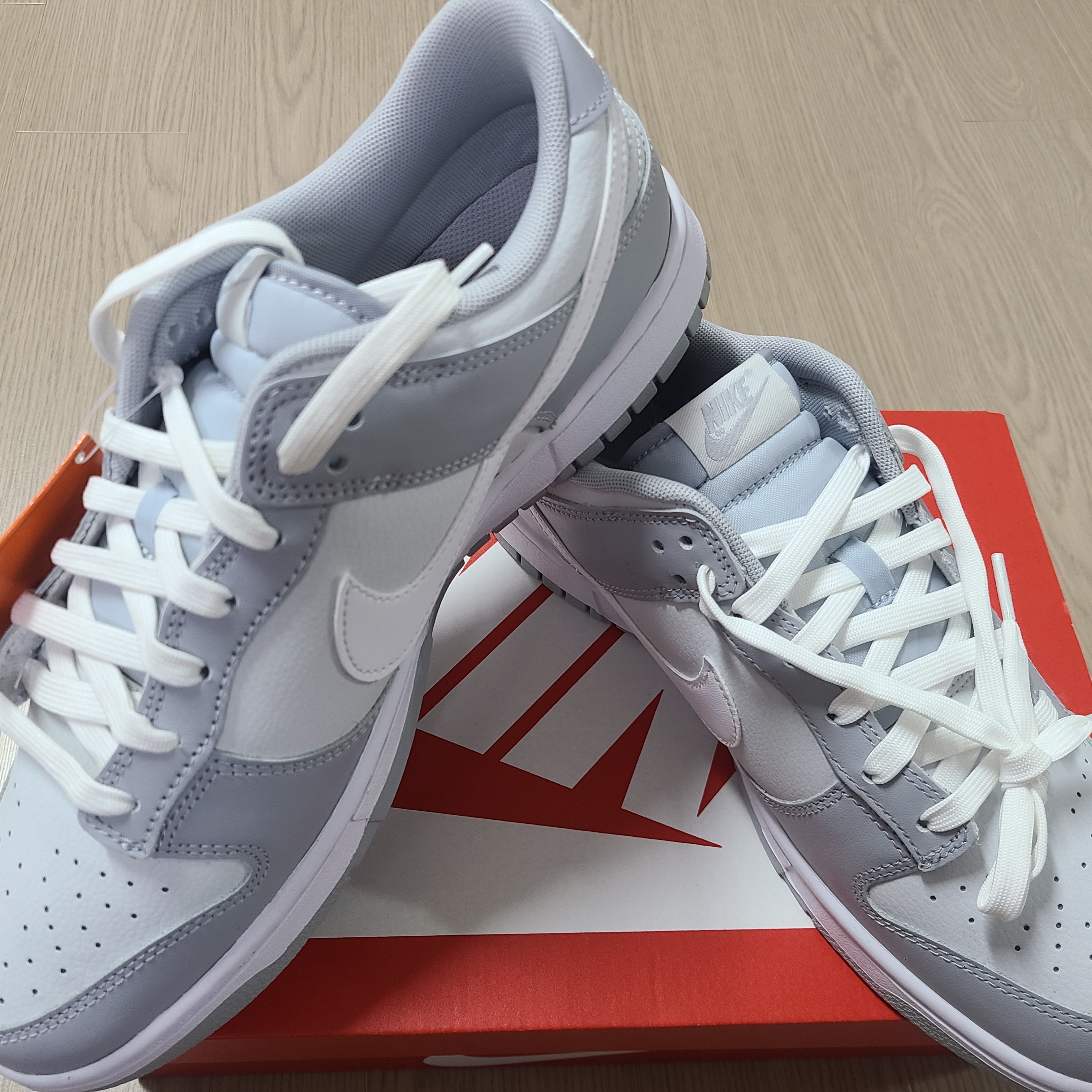 Nike Dunk Low Retro Wolf Grey 착용 스타일