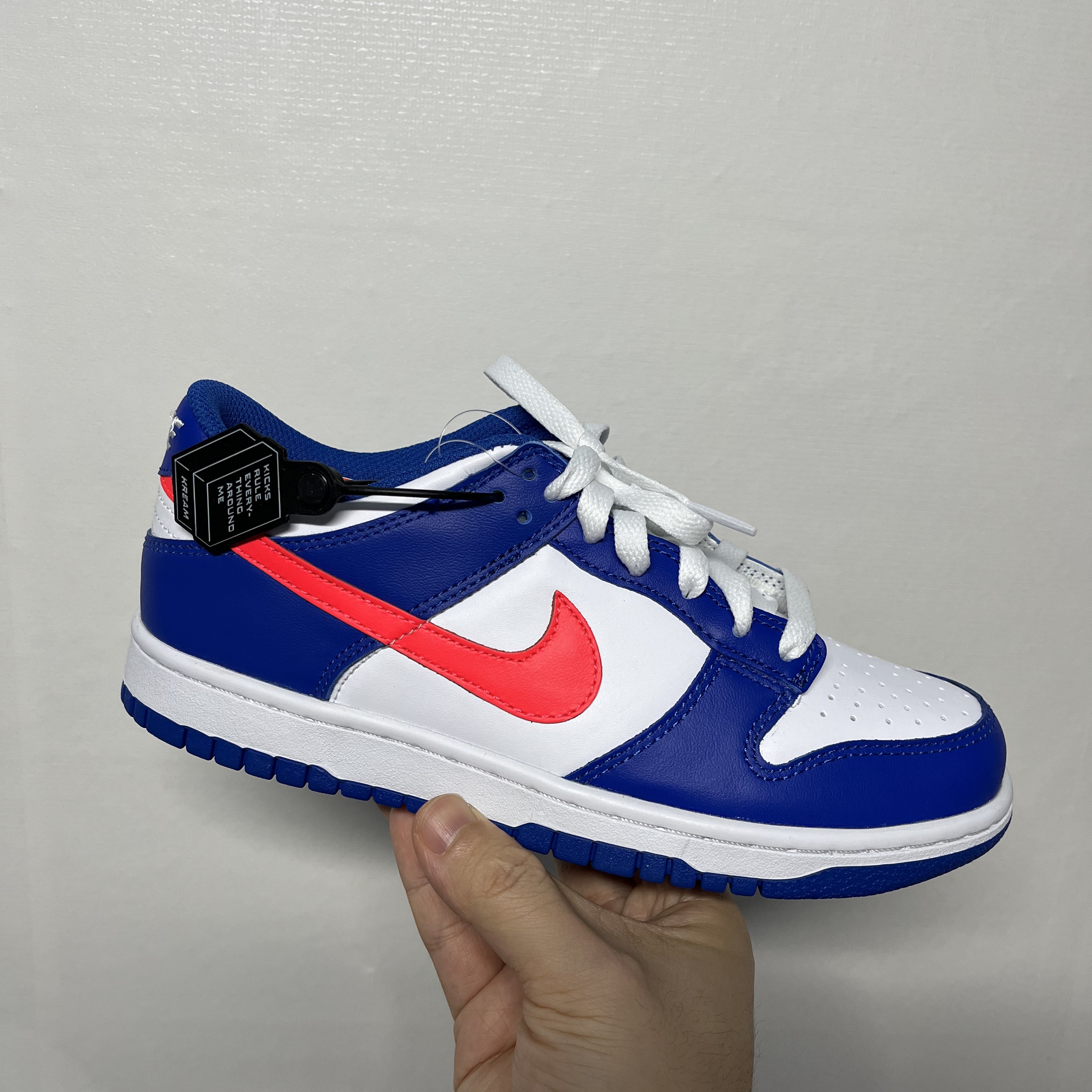 (GS) Nike Dunk Low Bright Crimson Game Royal 착용 스타일 - 2