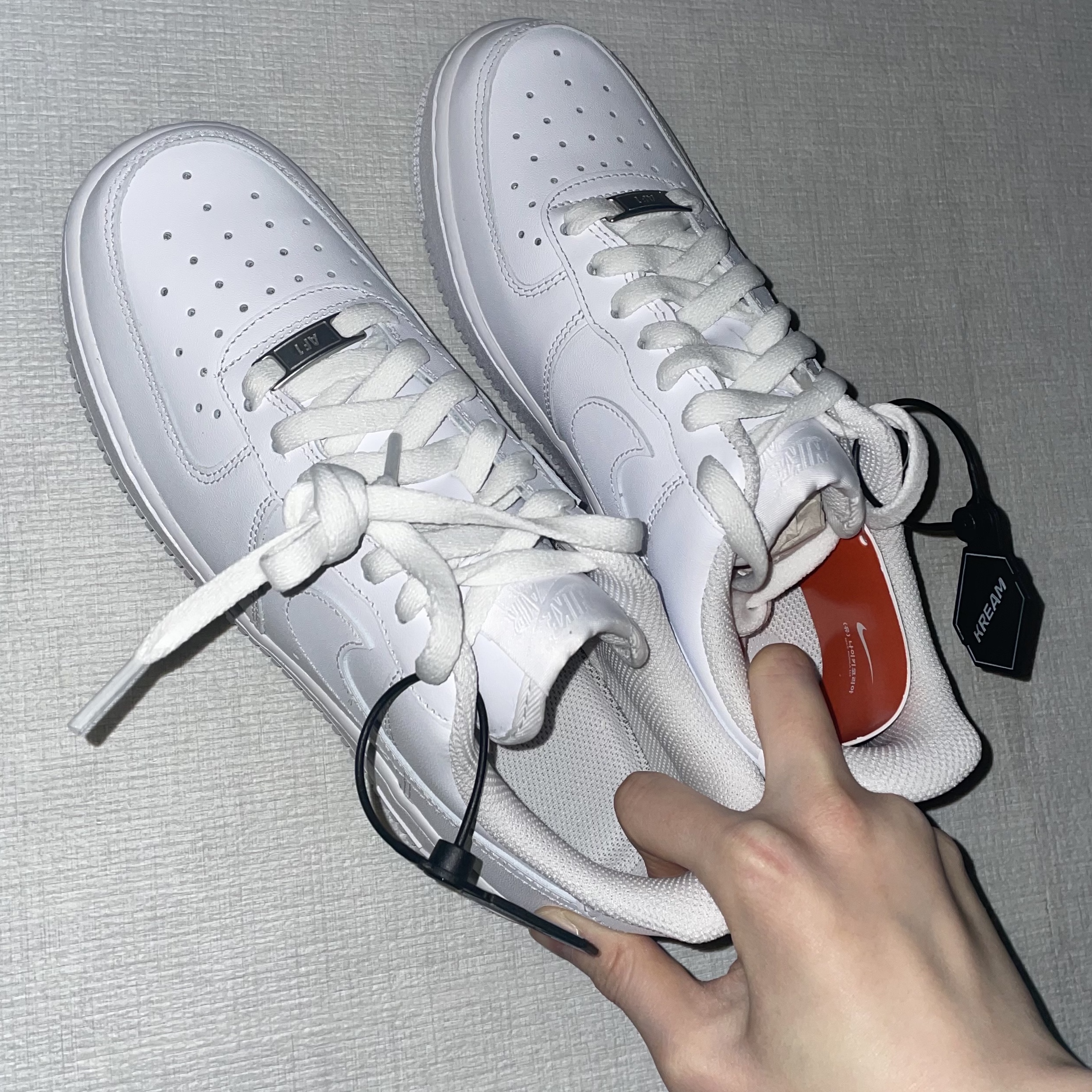 Nike Air Force 1 '07 Low White, (W) Nike Air Force 1 '07 Low White 착용 스타일 - 2