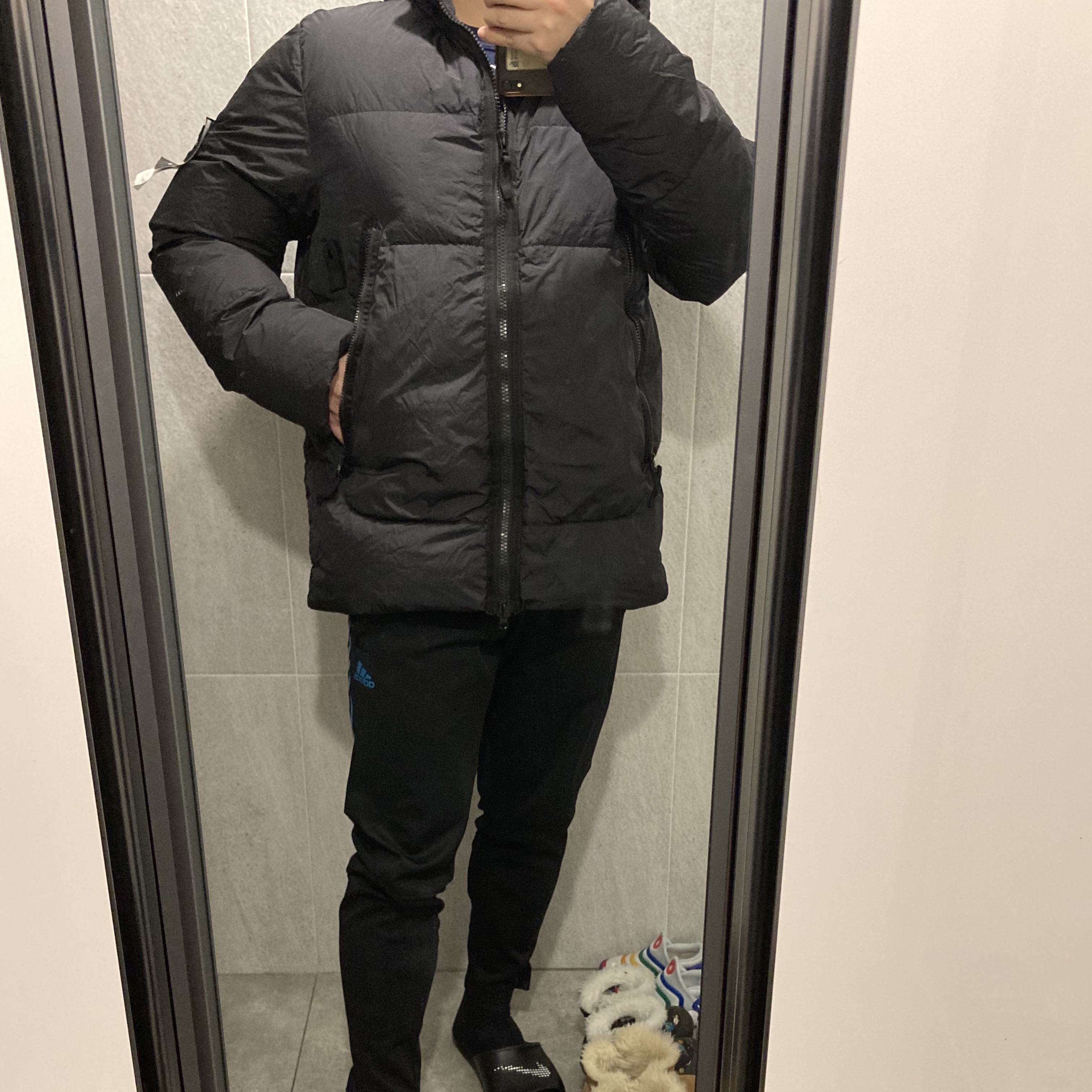 Stone Island 40123 Garment Dyed Crinkle Reps Down Jacket Black - 21FW 착용 스타일 - 2
