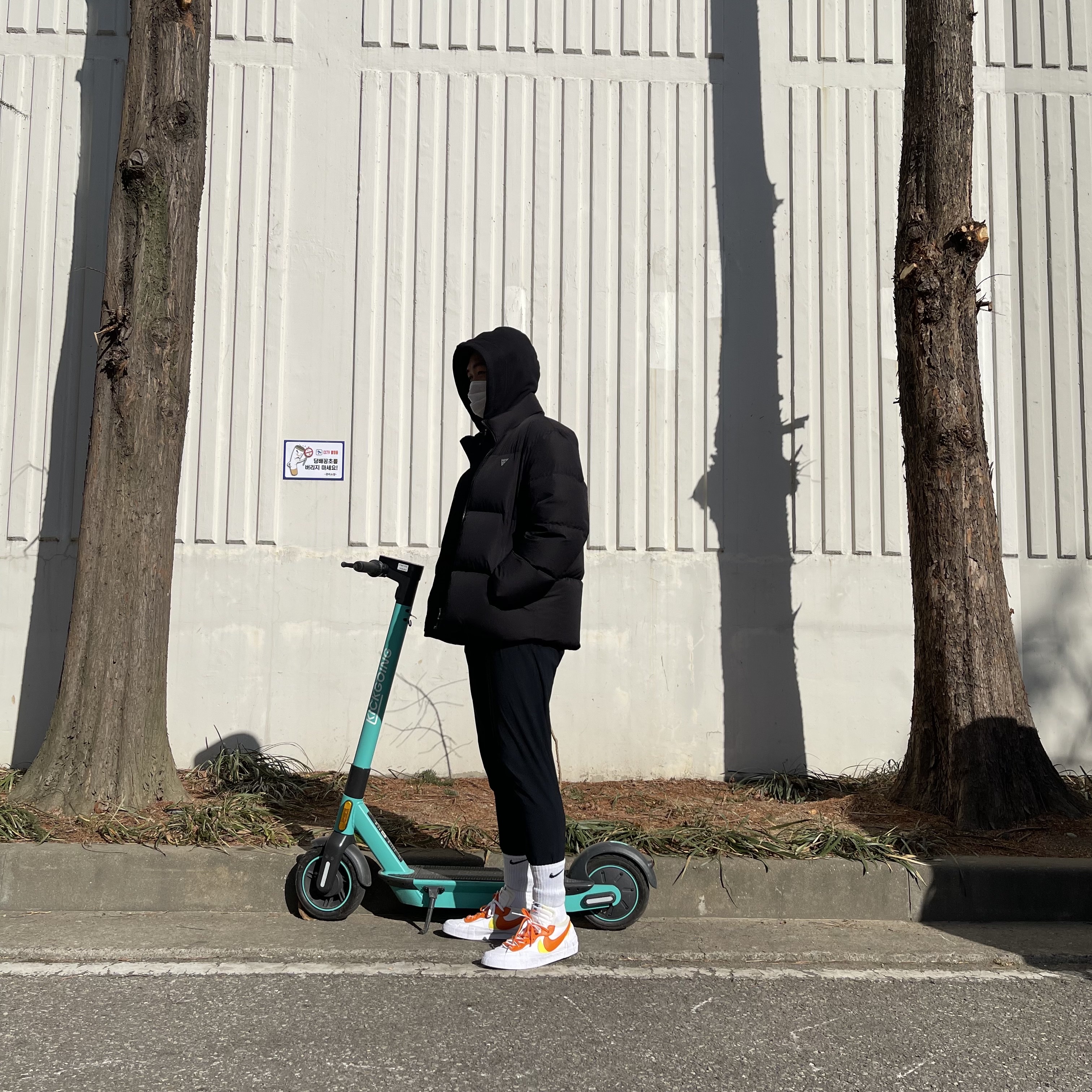 Nike x Sacai Blazer Low Magma Orange 착용 스타일