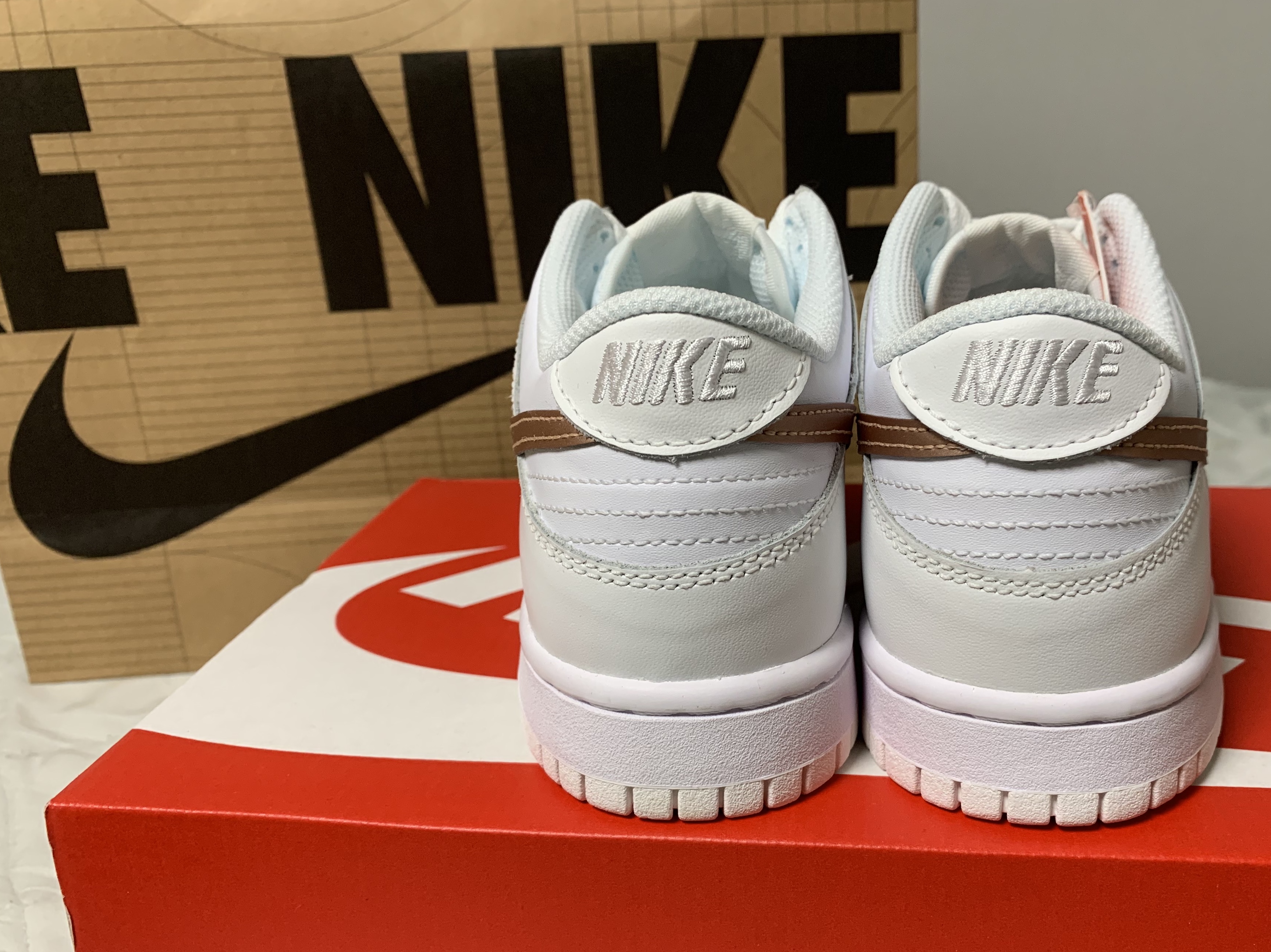 (GS) Nike Dunk Low White Rose Pink 착용 스타일 - 3