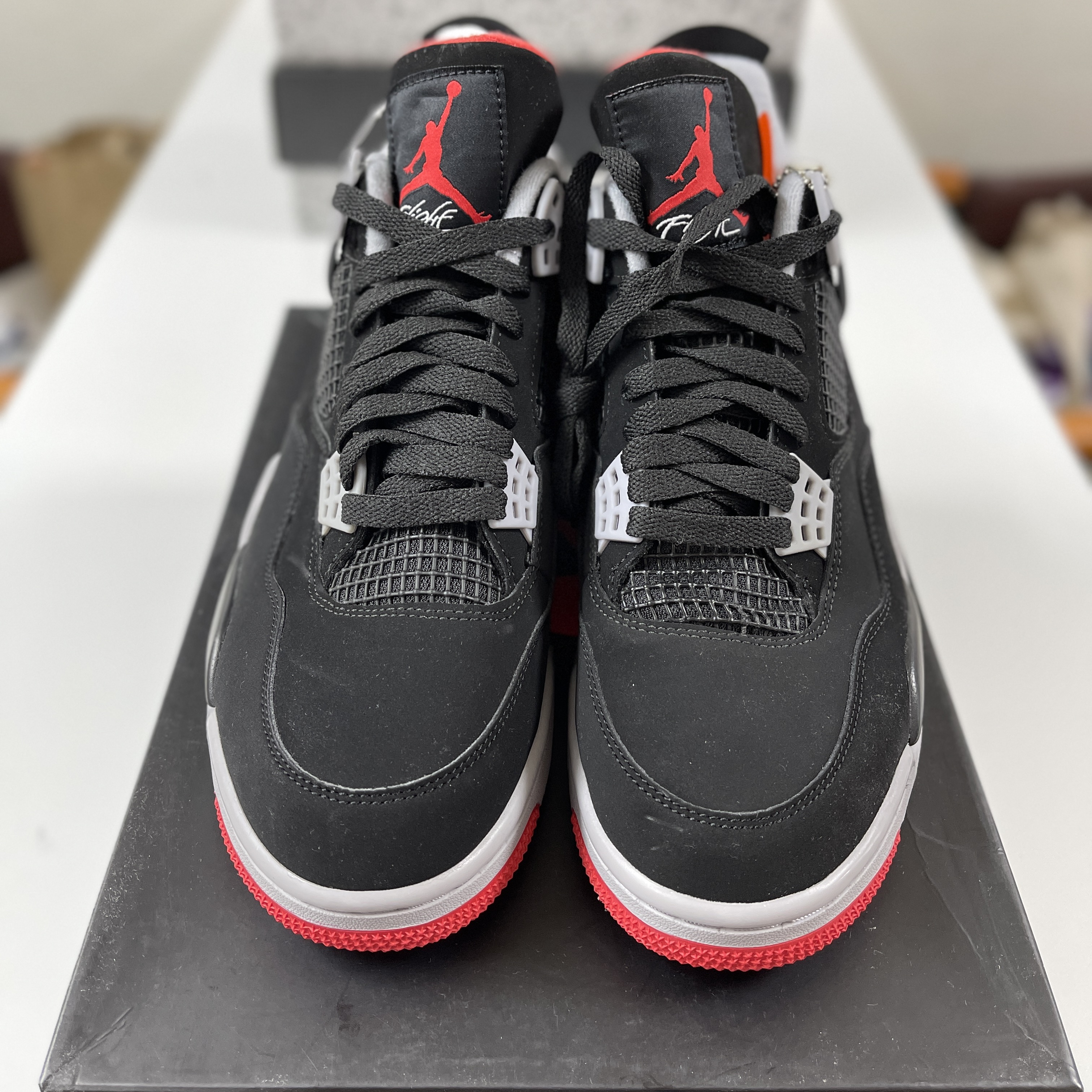 Jordan 4 Retro Bred 2019 착용 스타일 - 3