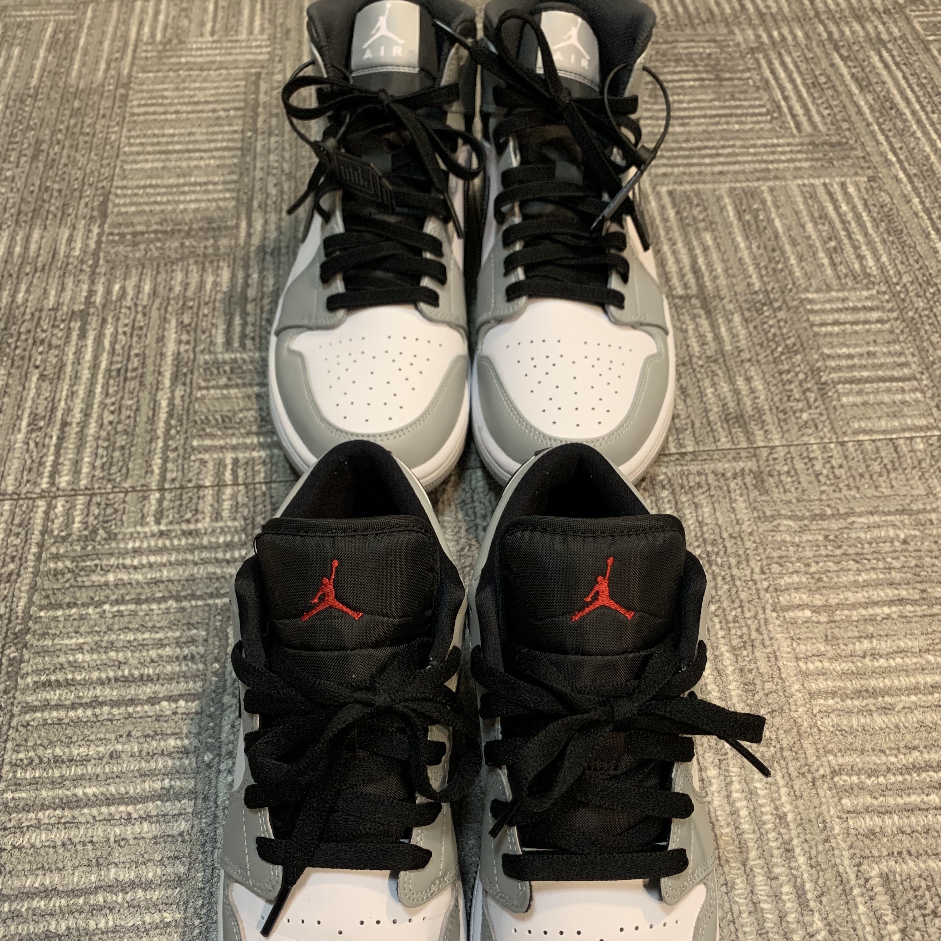 Jordan 1 Mid Light Smoke Grey Anthracite, Jordan 1 Low Light Smoke Grey 착용 스타일 - 2