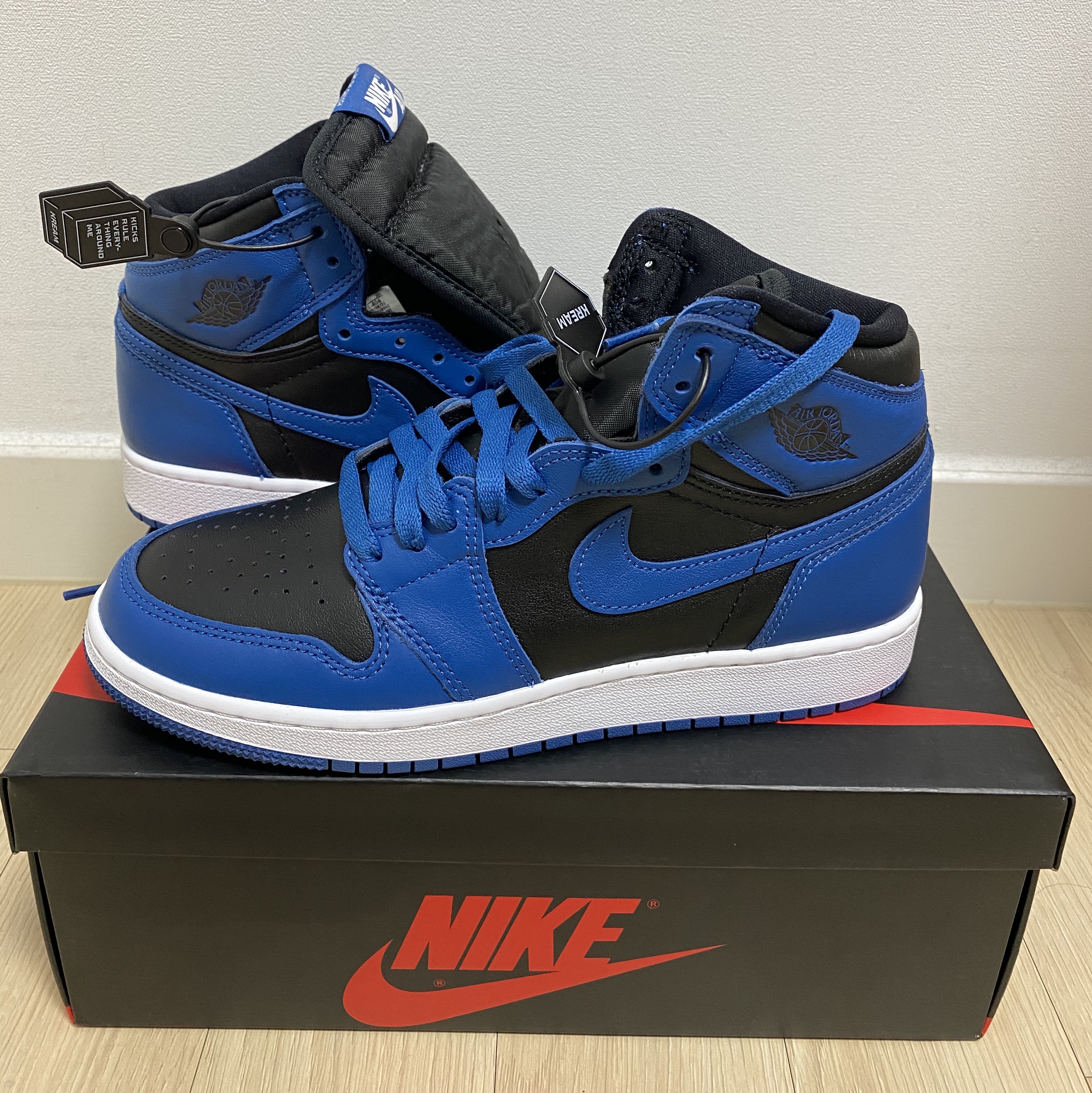 Jordan 1 Retro High OG Dark Marina Blue 착용 스타일