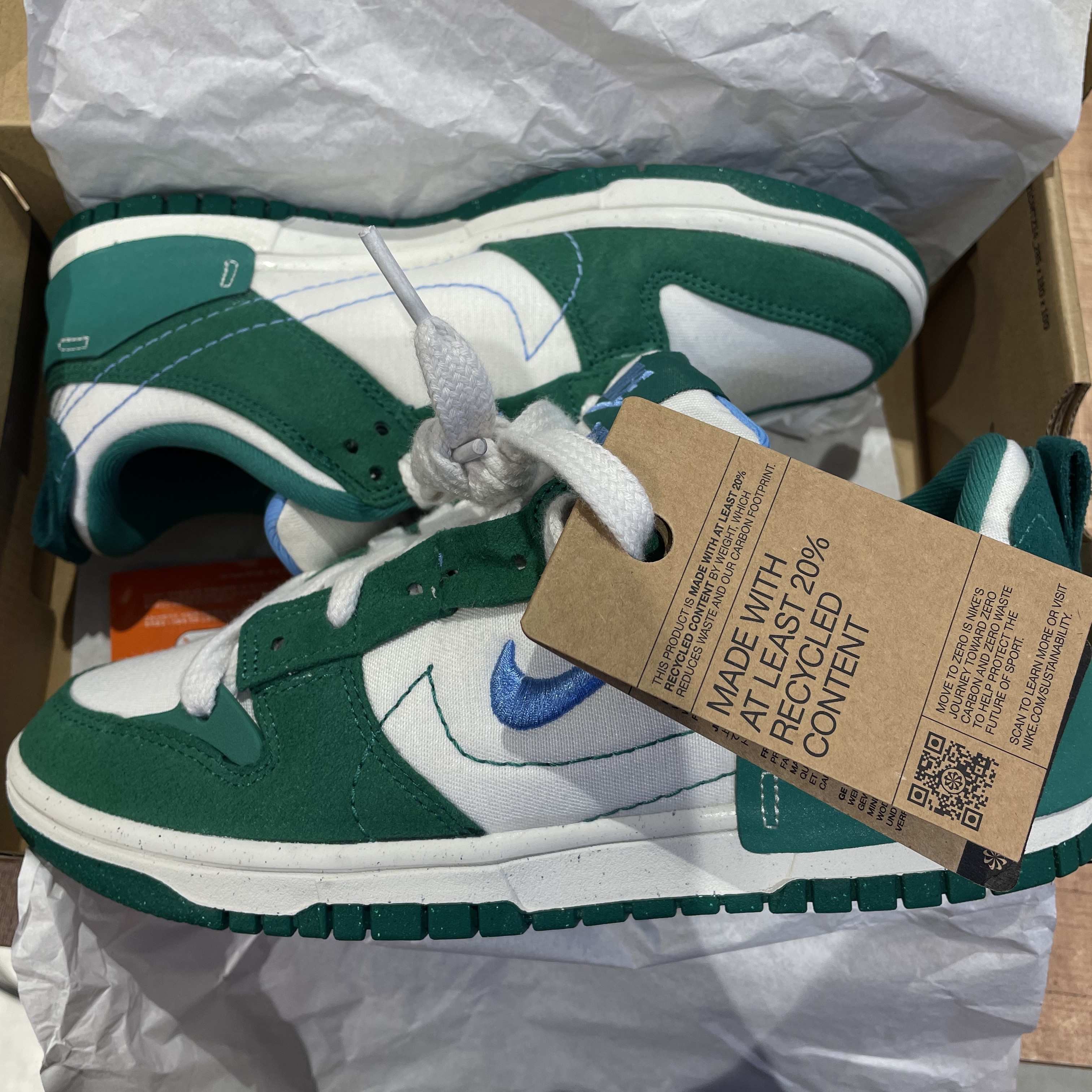 (W) Nike Dunk Low Disrupt 2 Phantom University Blue 착용 스타일 - 1