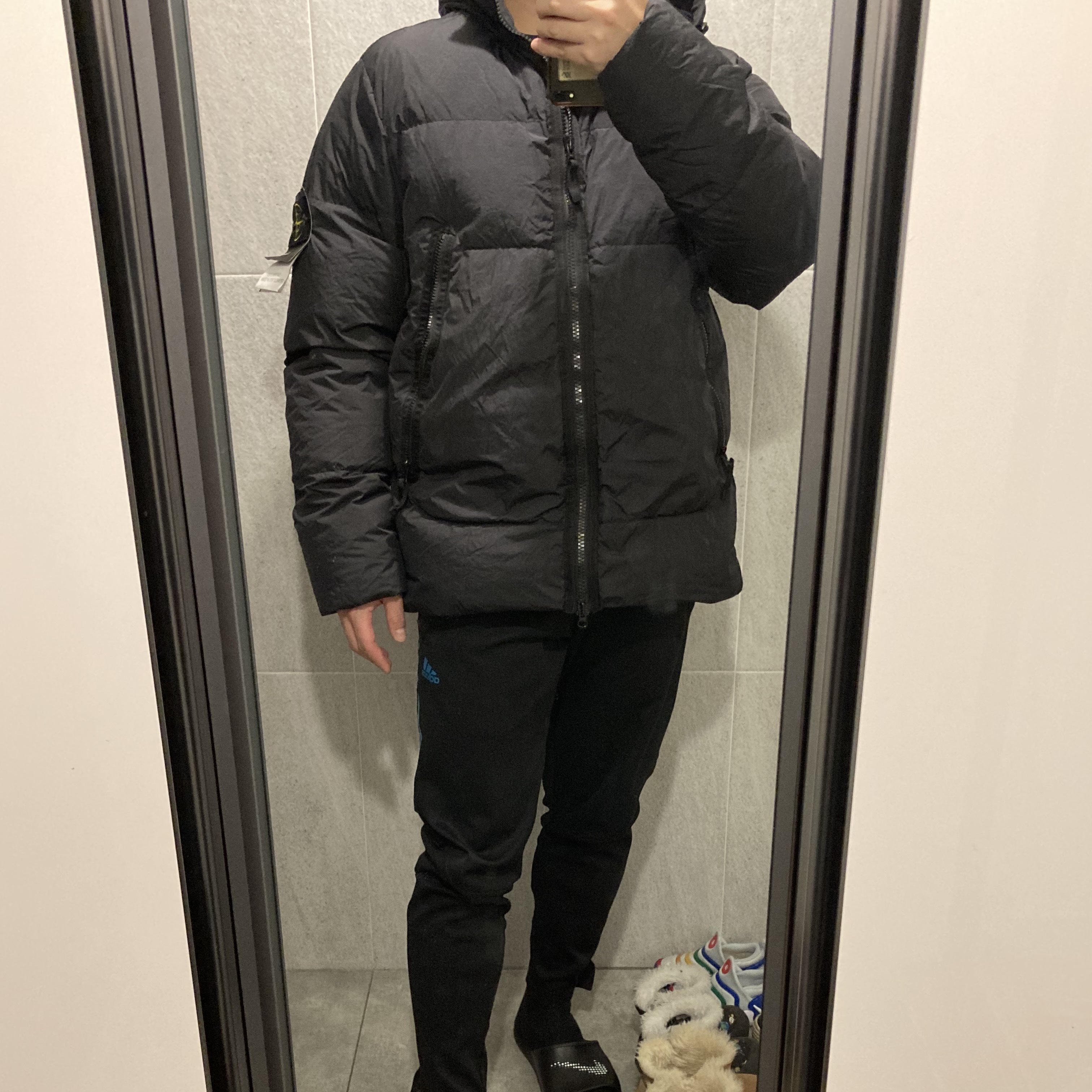 Stone Island 40123 Garment Dyed Crinkle Reps Down Jacket Black - 21FW 착용 스타일 - 1