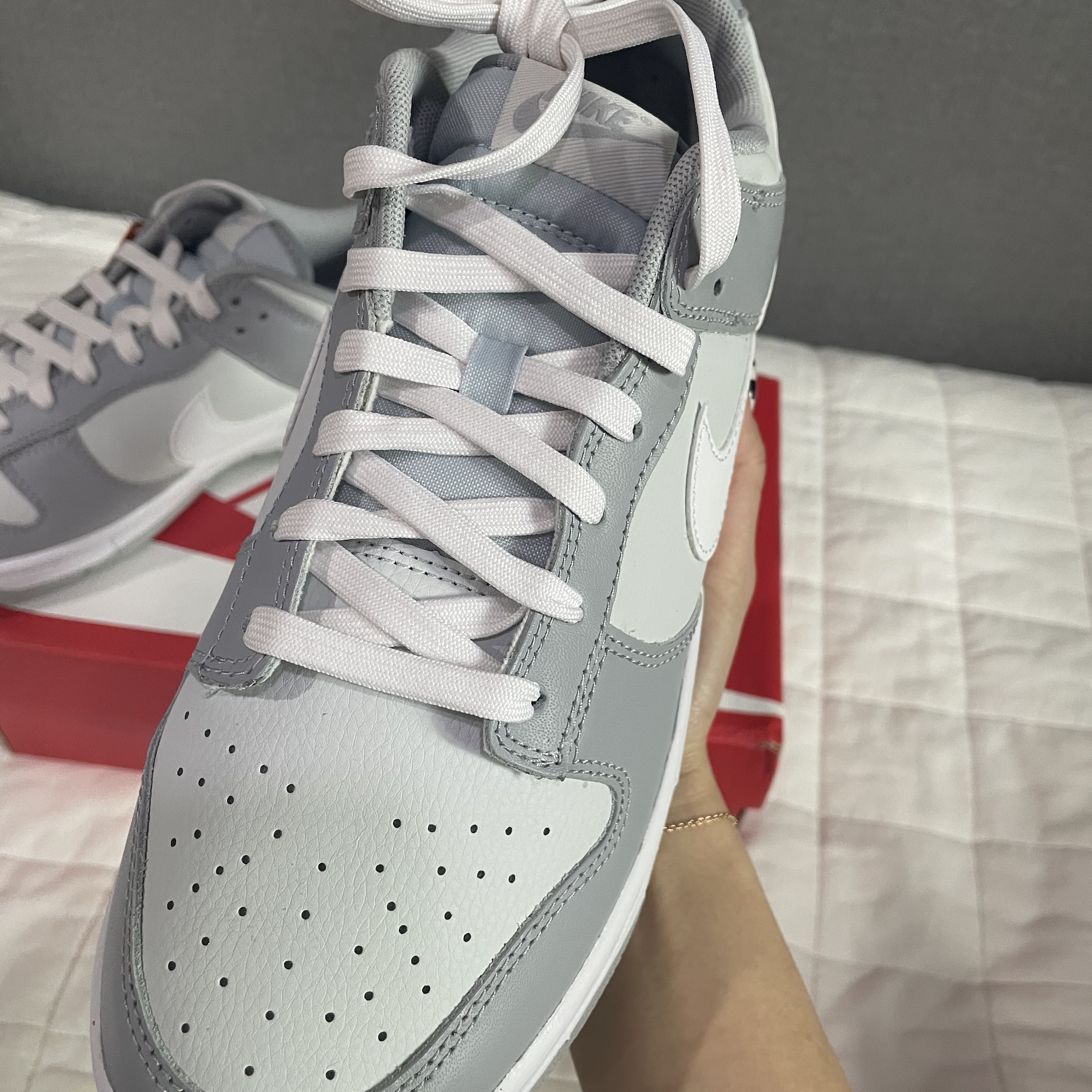 Nike Dunk Low Retro Wolf Grey 착용 스타일 - 3