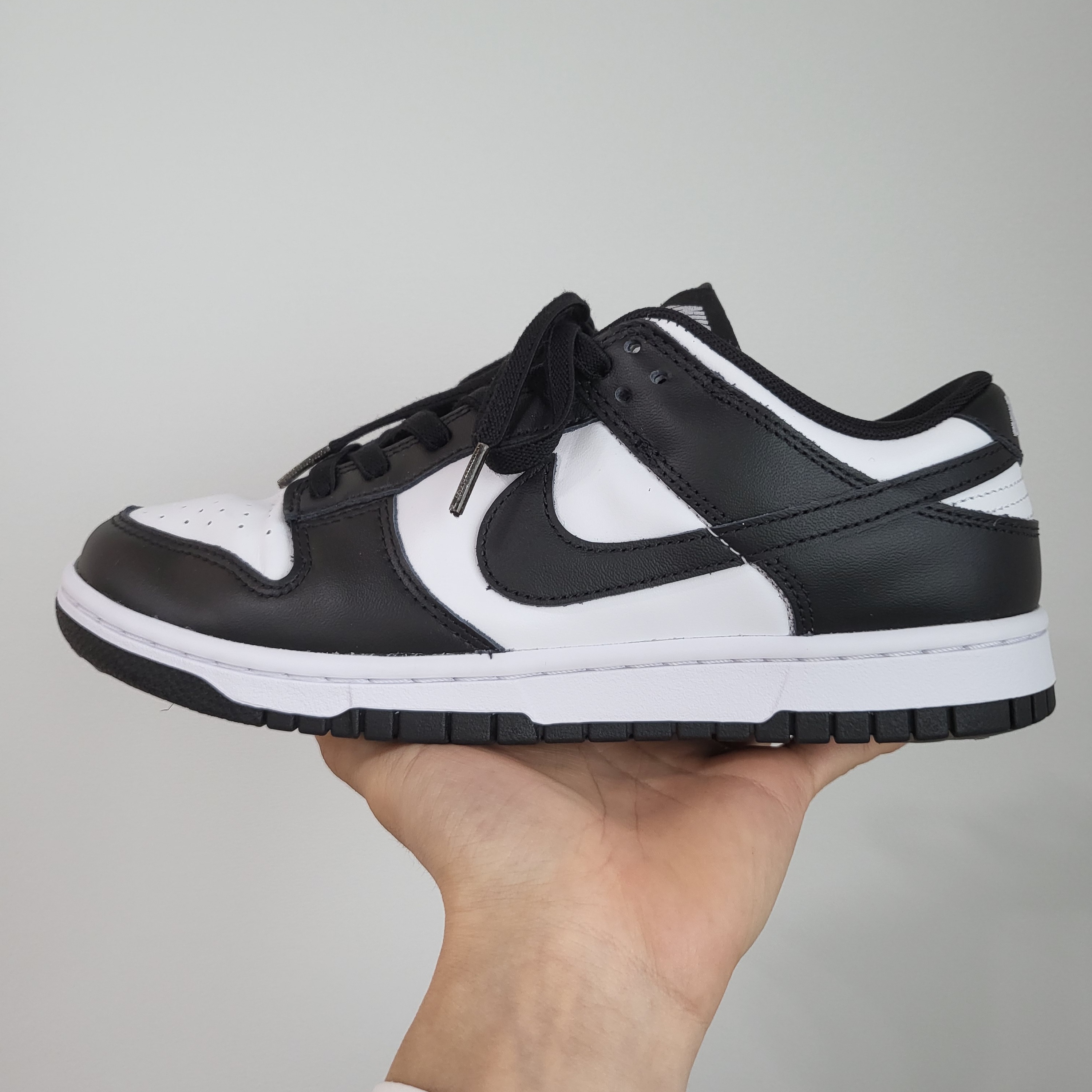 Nike Dunk Low Retro Black, (W) Nike Dunk Low Black 착용 스타일 - 1