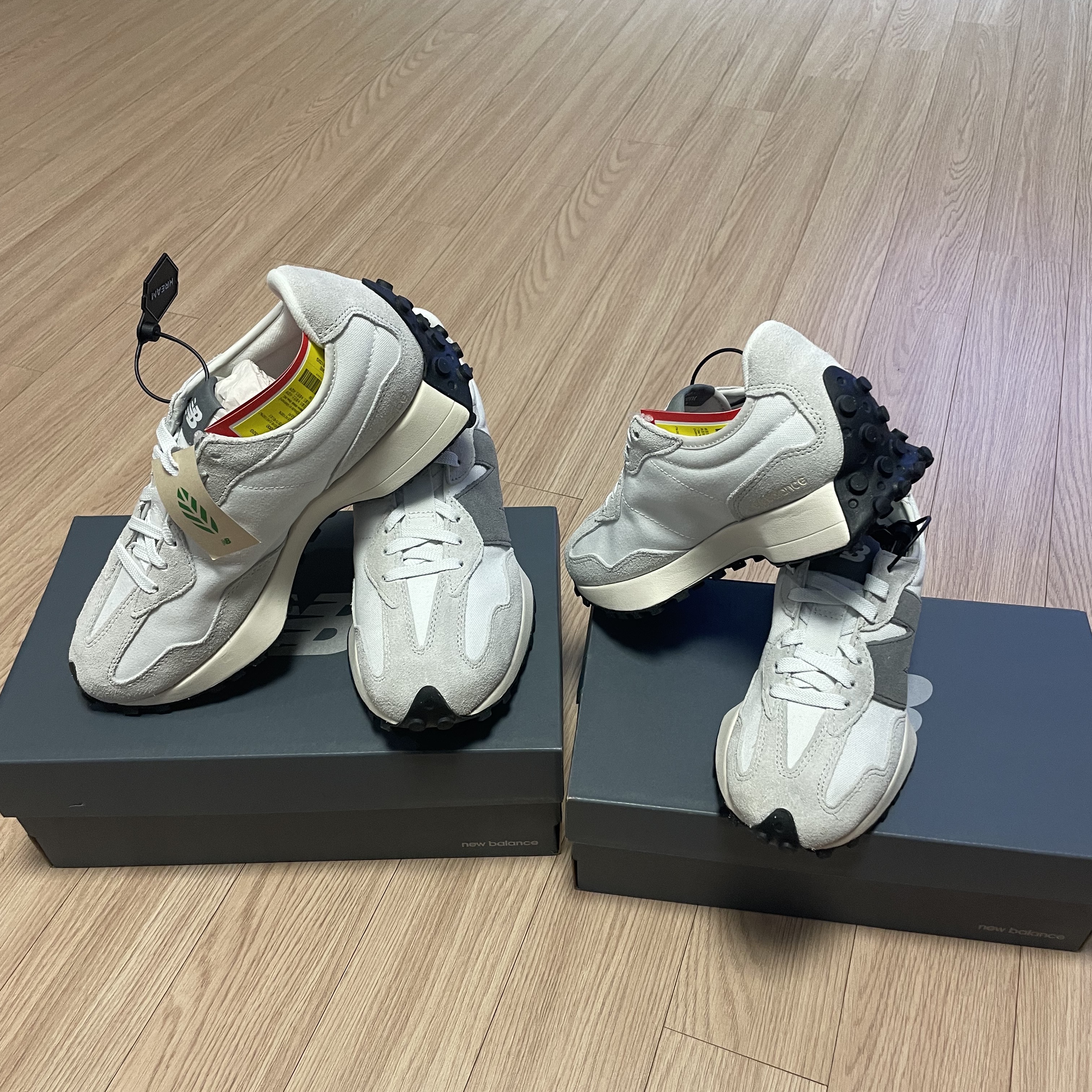 New Balance 327 Nimbus Cloud Rain Cloud 착용 스타일