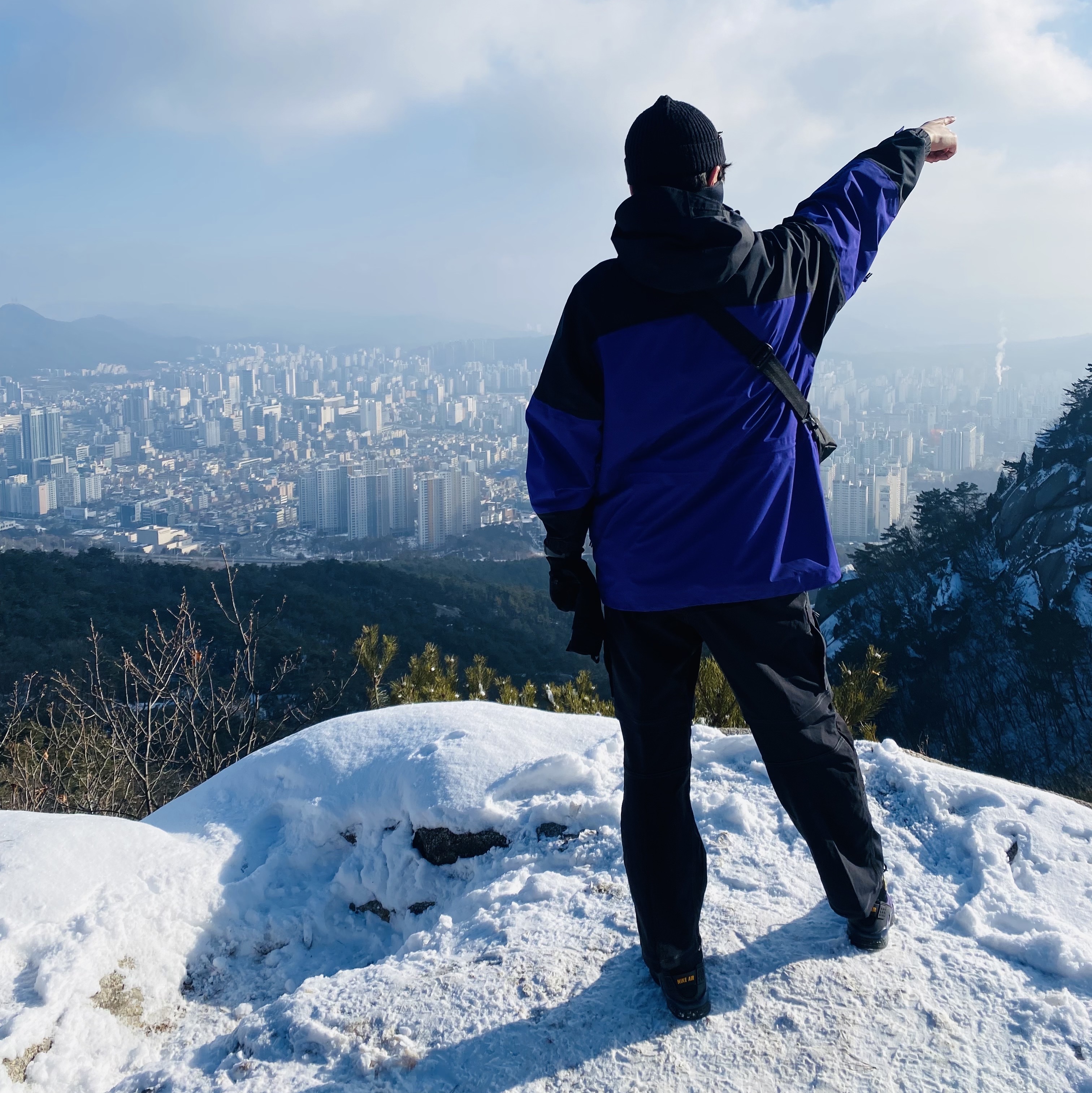Nike ACG Gore-Tex Jacket Black Court Purple - US/EU, Nike ACG Smith Summit Cargo Pants Black Summit White - Asia 착용 스타일