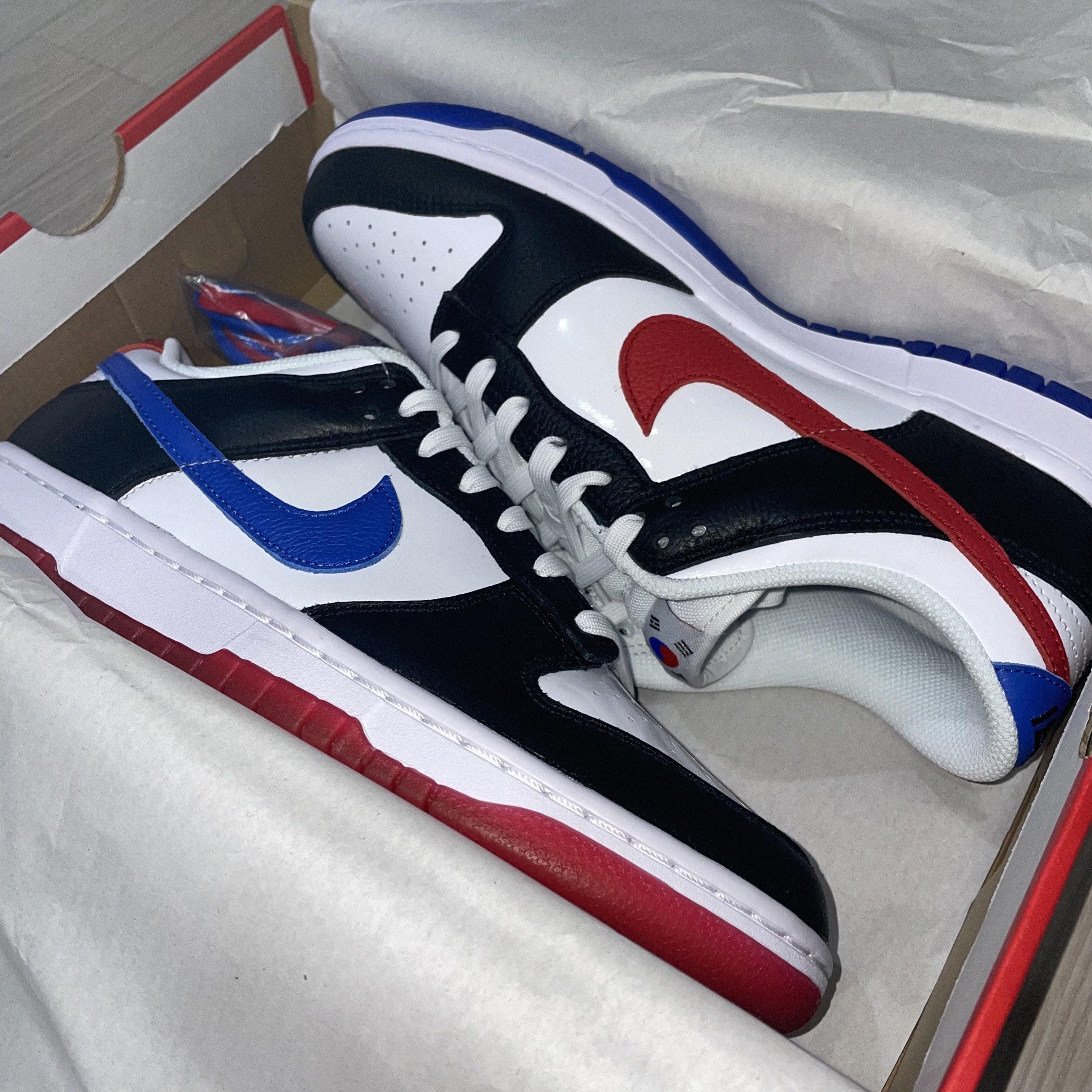 Nike Dunk Low SE Seoul 착용 스타일
