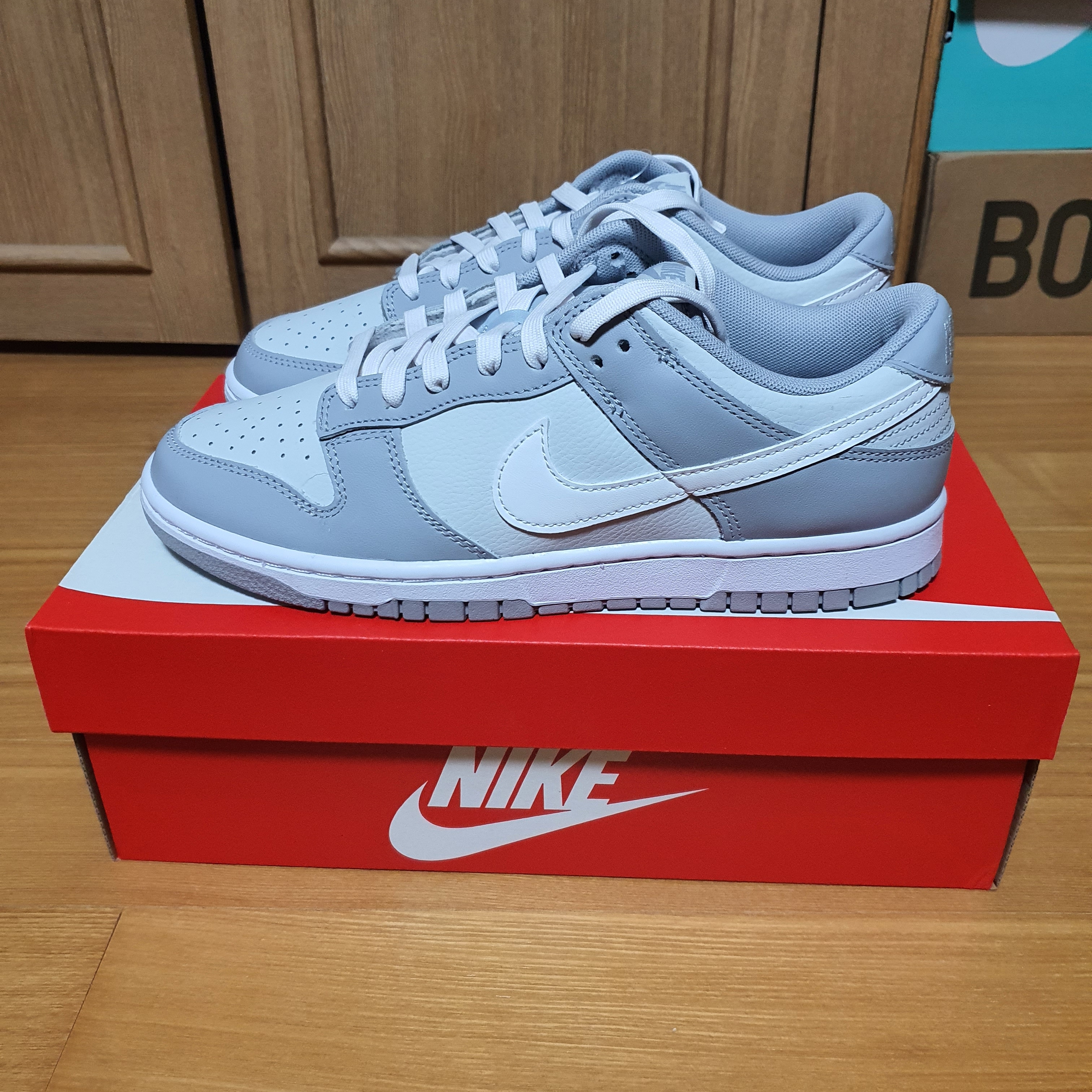 Nike Dunk Low Retro Wolf Grey 착용 스타일 - 1
