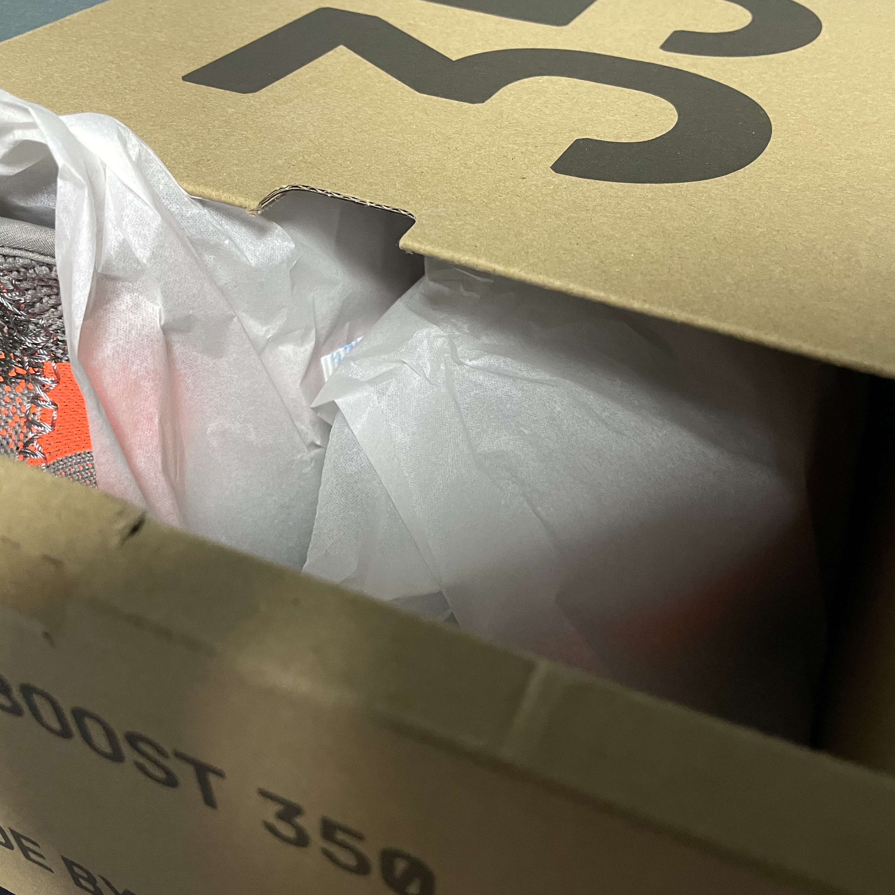 Adidas Yeezy Boost 350 V2 Beluga - Reflective 착용 스타일 - 3