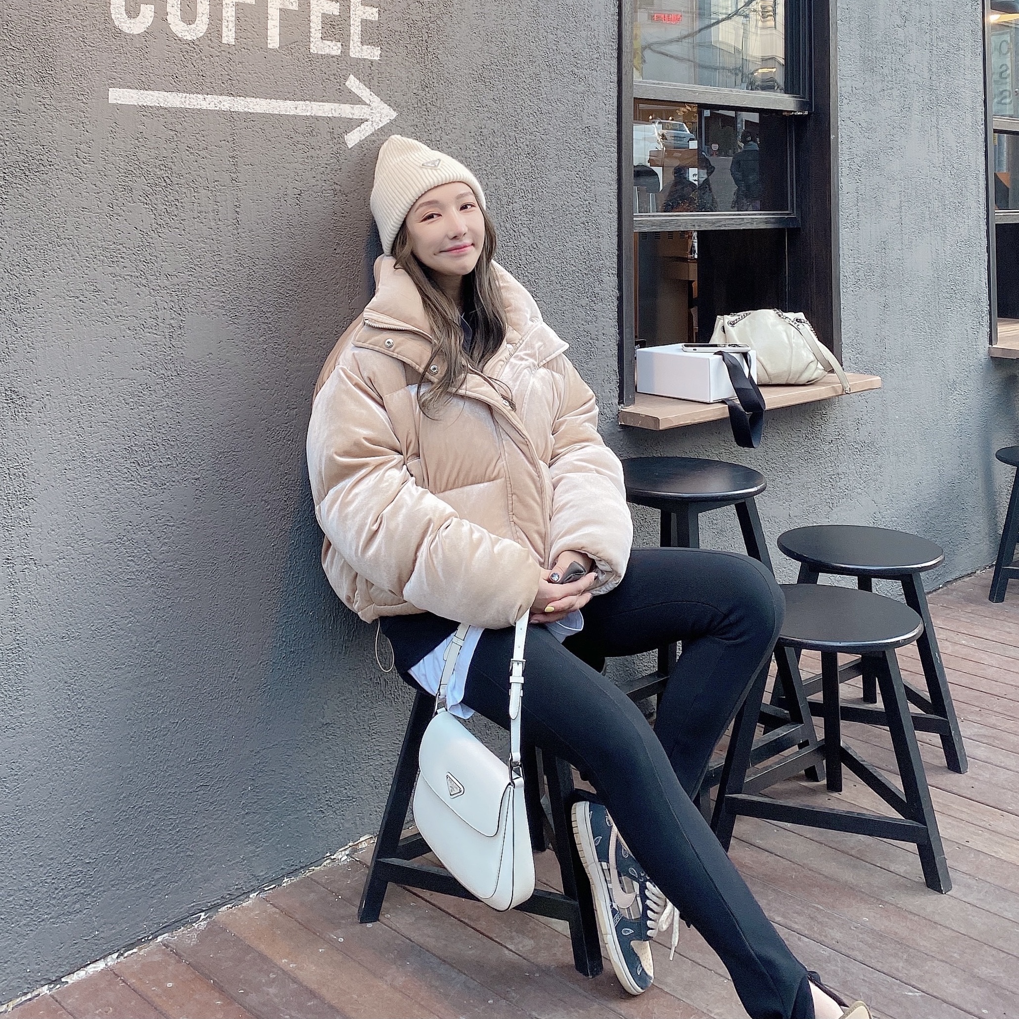 Prada Cleo Brushed Leather Shoulder Bag White, Nike x Travis Scott SB Dunk Low 착용 스타일 - 1