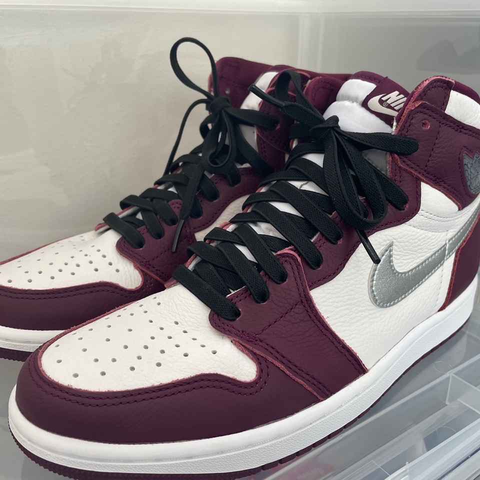 Jordan 1 Retro High OG Bordeaux, Jordan 1 Retro High OG CO.JP Midnight Navy 착용 스타일 - 1