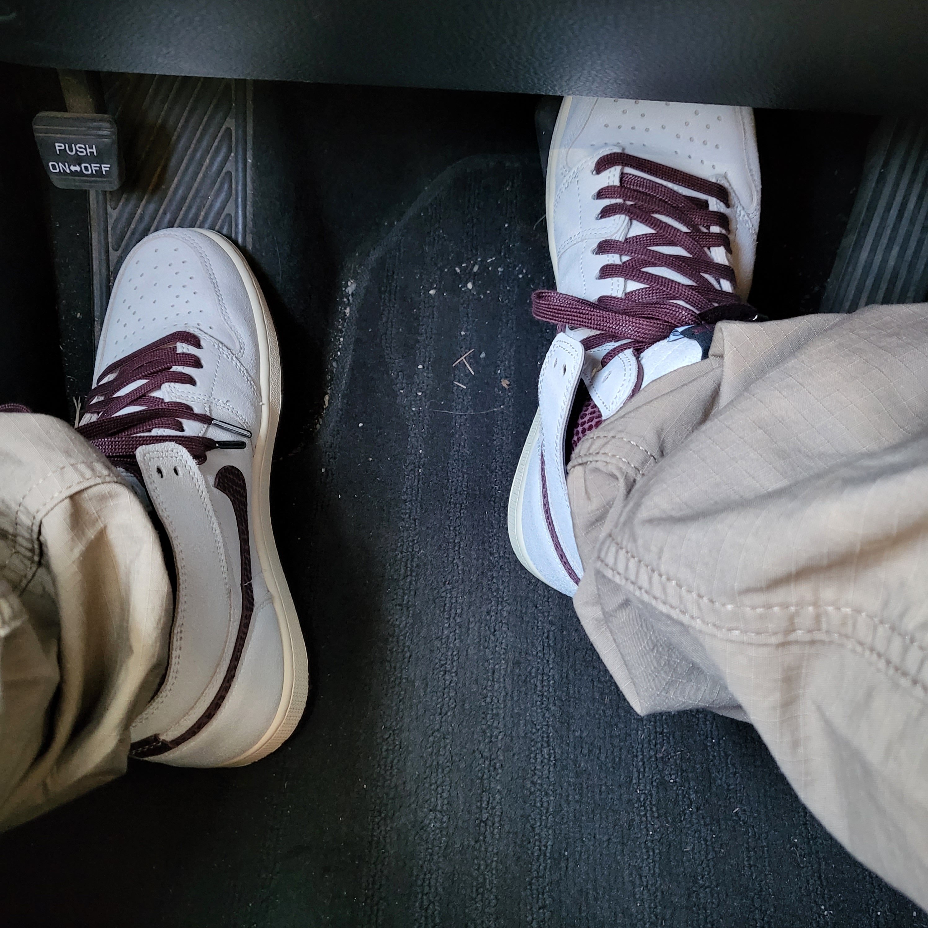 (TD) Jordan 1 x A Ma Maniere Retro High OG SP Burgundy and Sail, Jordan 1 x A Ma Maniere Retro High OG SP Sail and Burgundy 착용 스타일 - 2