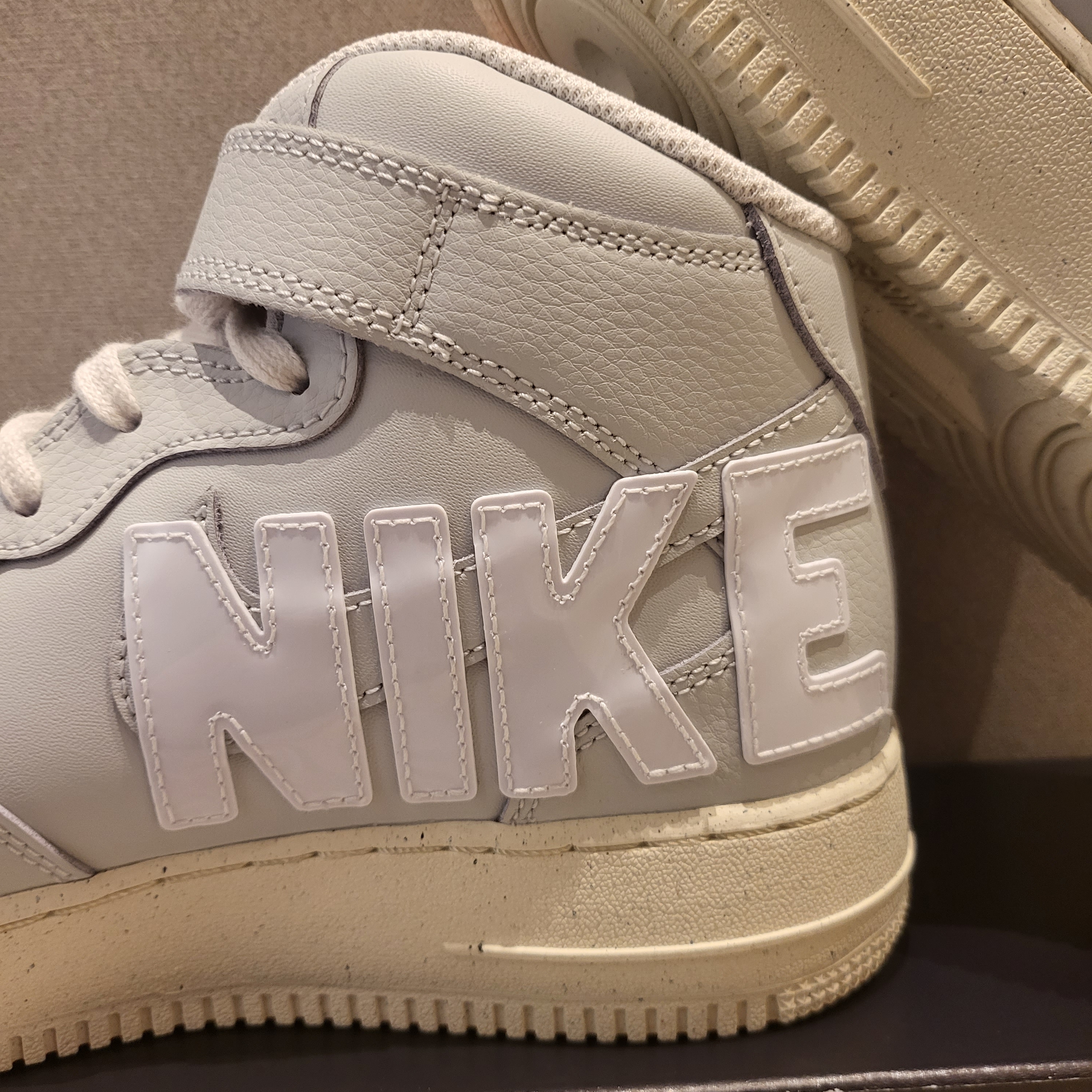 Nike Air Force 1 Mid '07 Premium Copy and Paste 착용 스타일 - 3