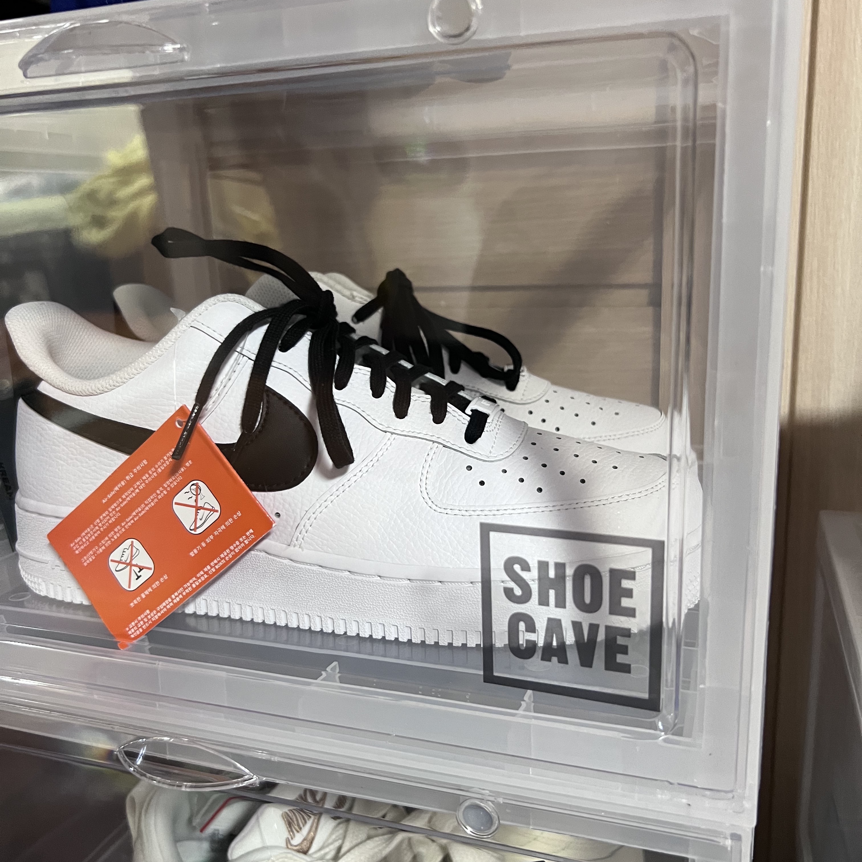 (W) Nike Air Force 1 '07 Low White Black 착용 스타일