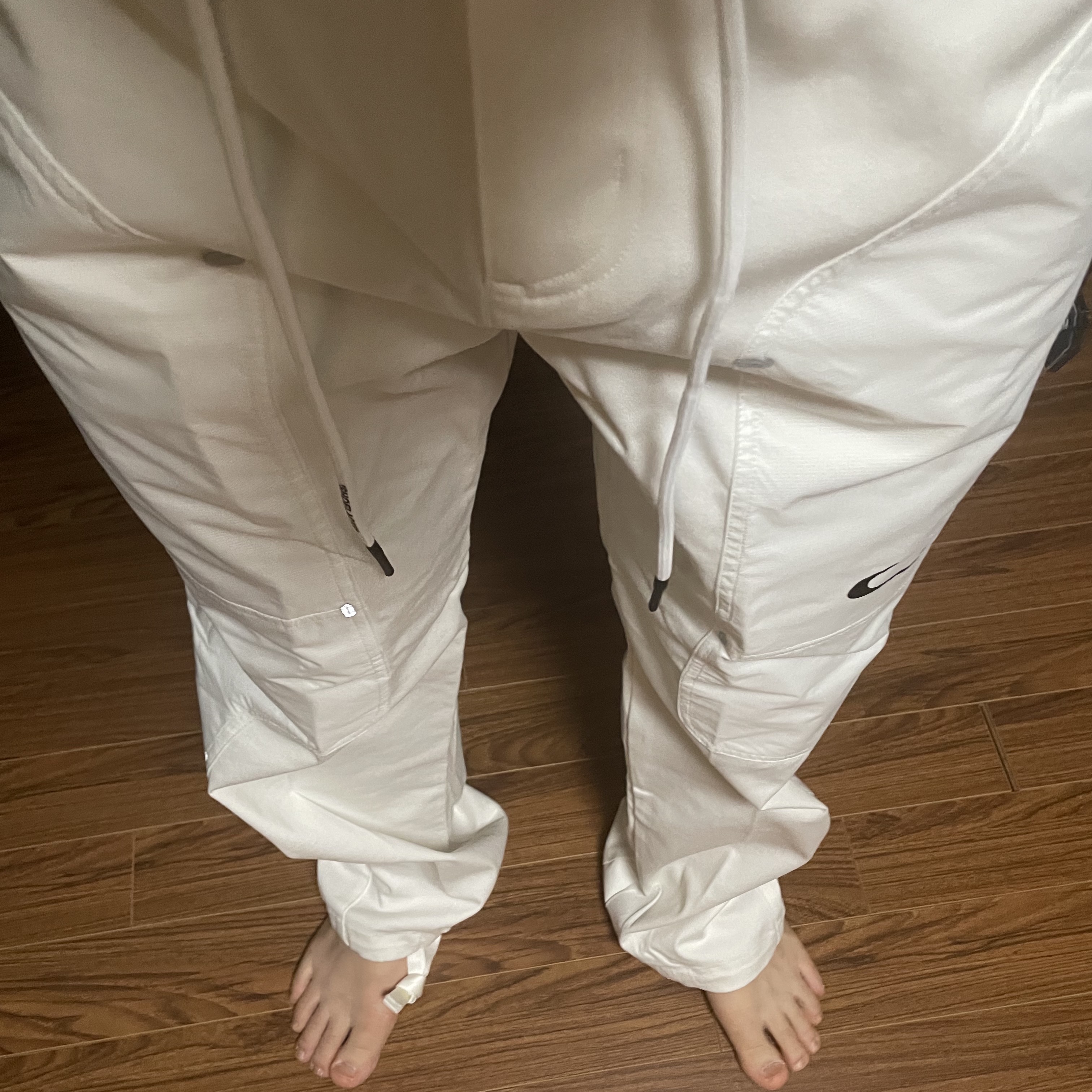 Nike x Off-White NRG Pants White 착용 스타일 - 1