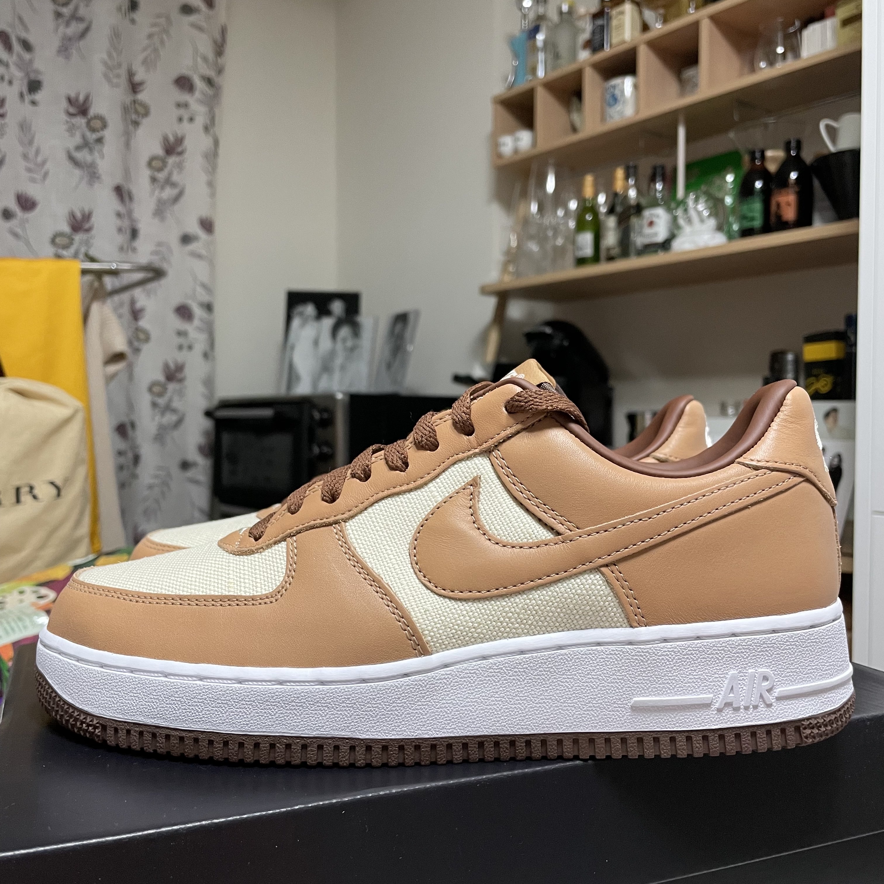Nike Air Force 1 Low QS Acorn 2021 착용 스타일