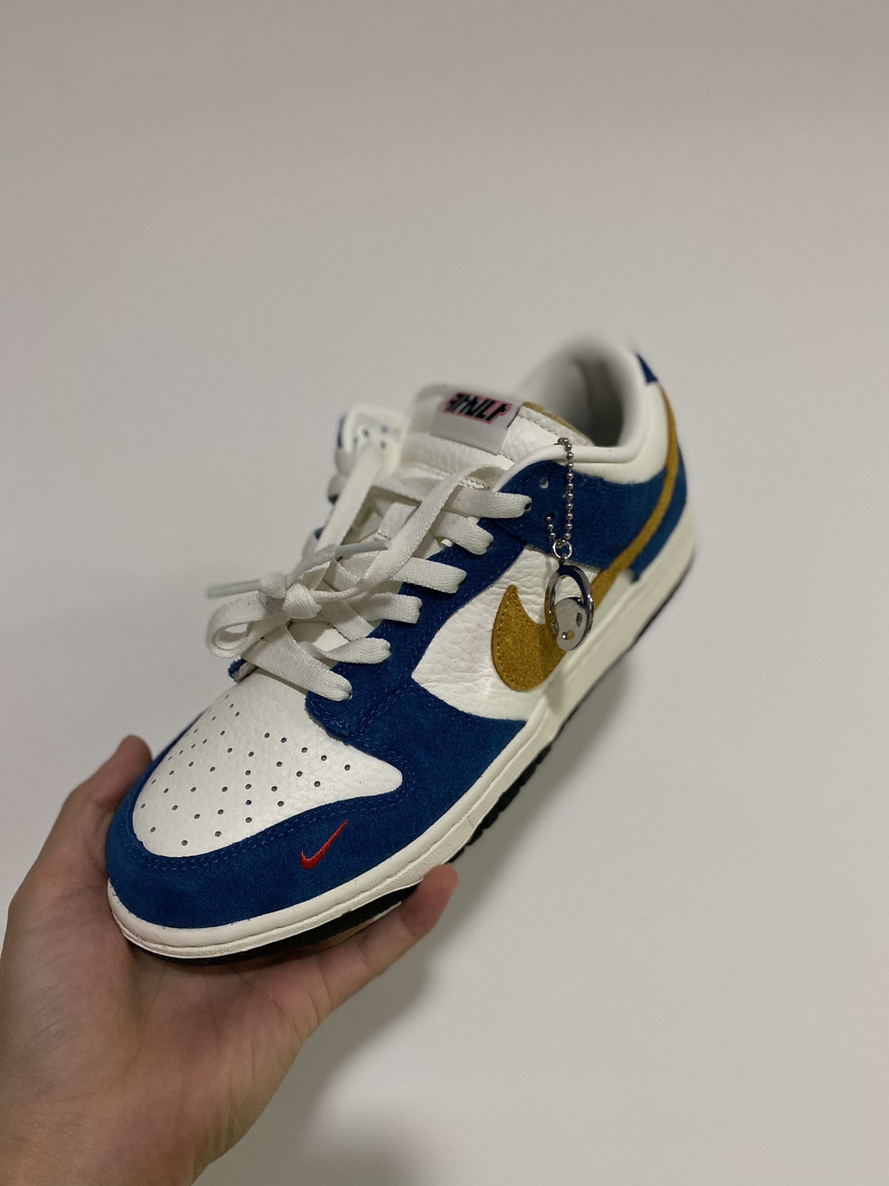 Nike x Kasina Dunk Low 80's Bus 착용 스타일