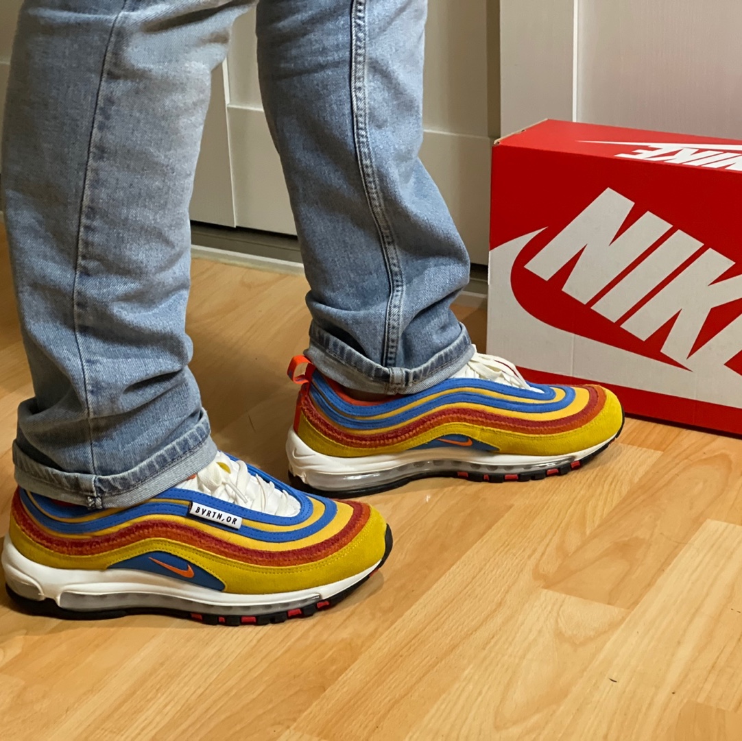 Nike Air Max 97 SE Air Max Running Club Pollen Orange 착용 스타일 - 1