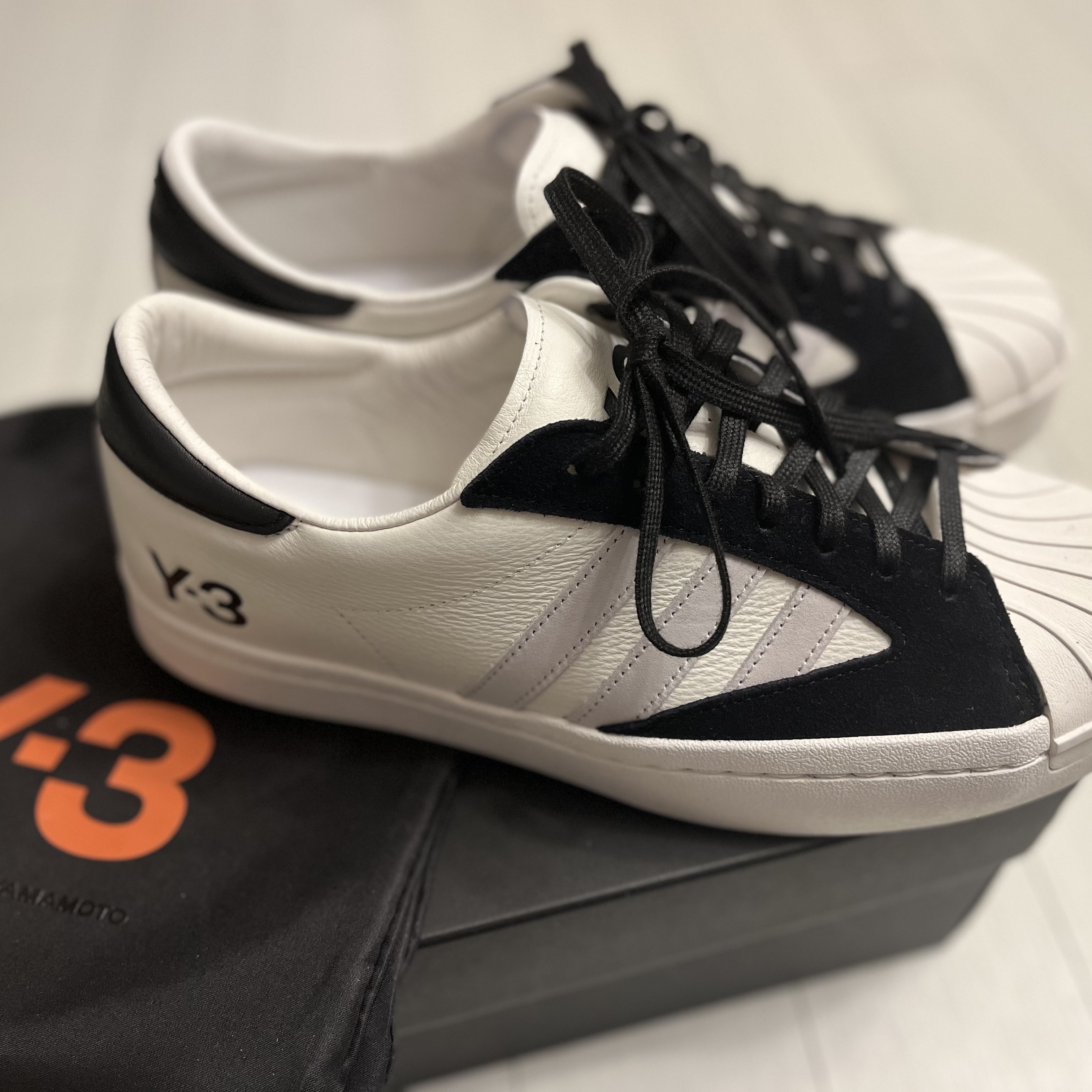 Y-3 Yohji Star White 착용 스타일