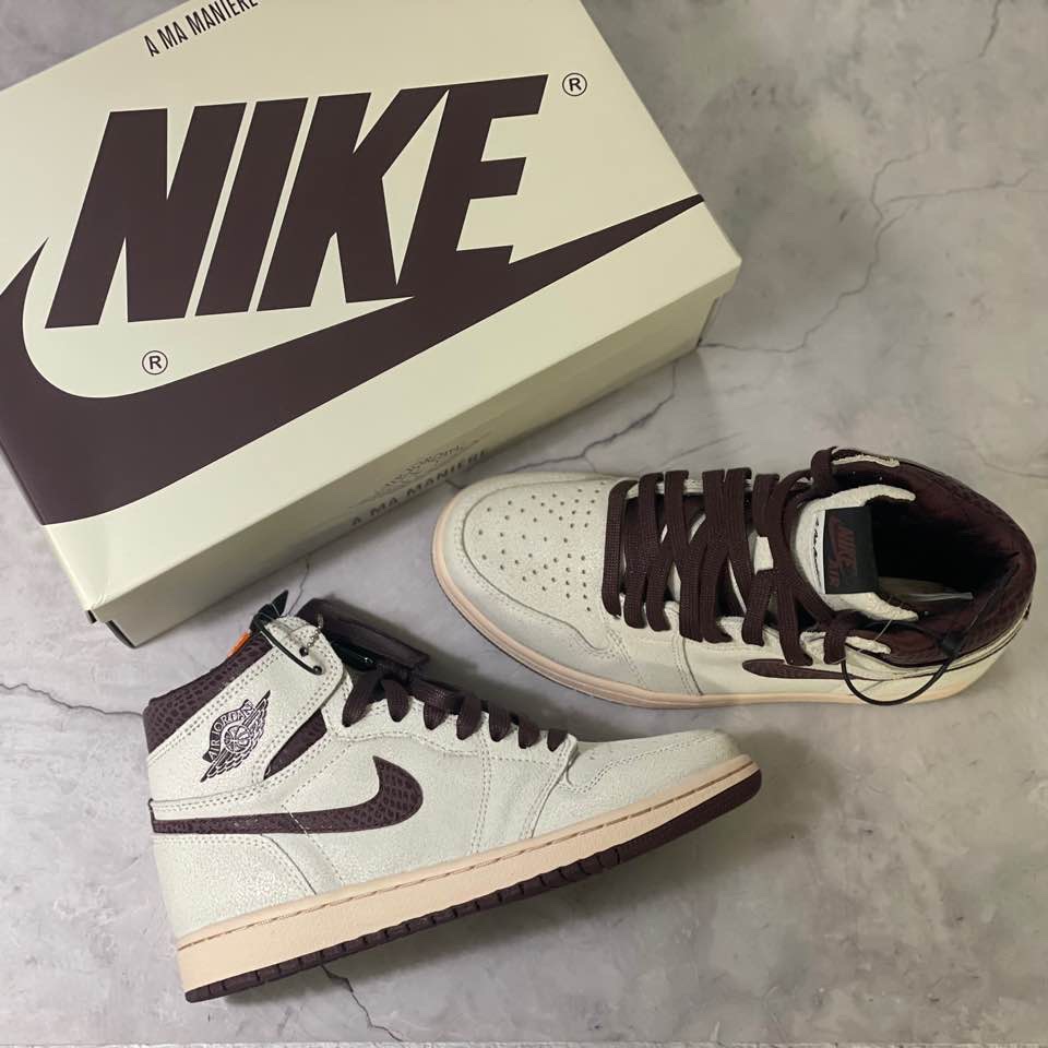 Jordan 1 x A Ma Maniere Retro High OG SP Sail and Burgundy 착용 스타일 - 2