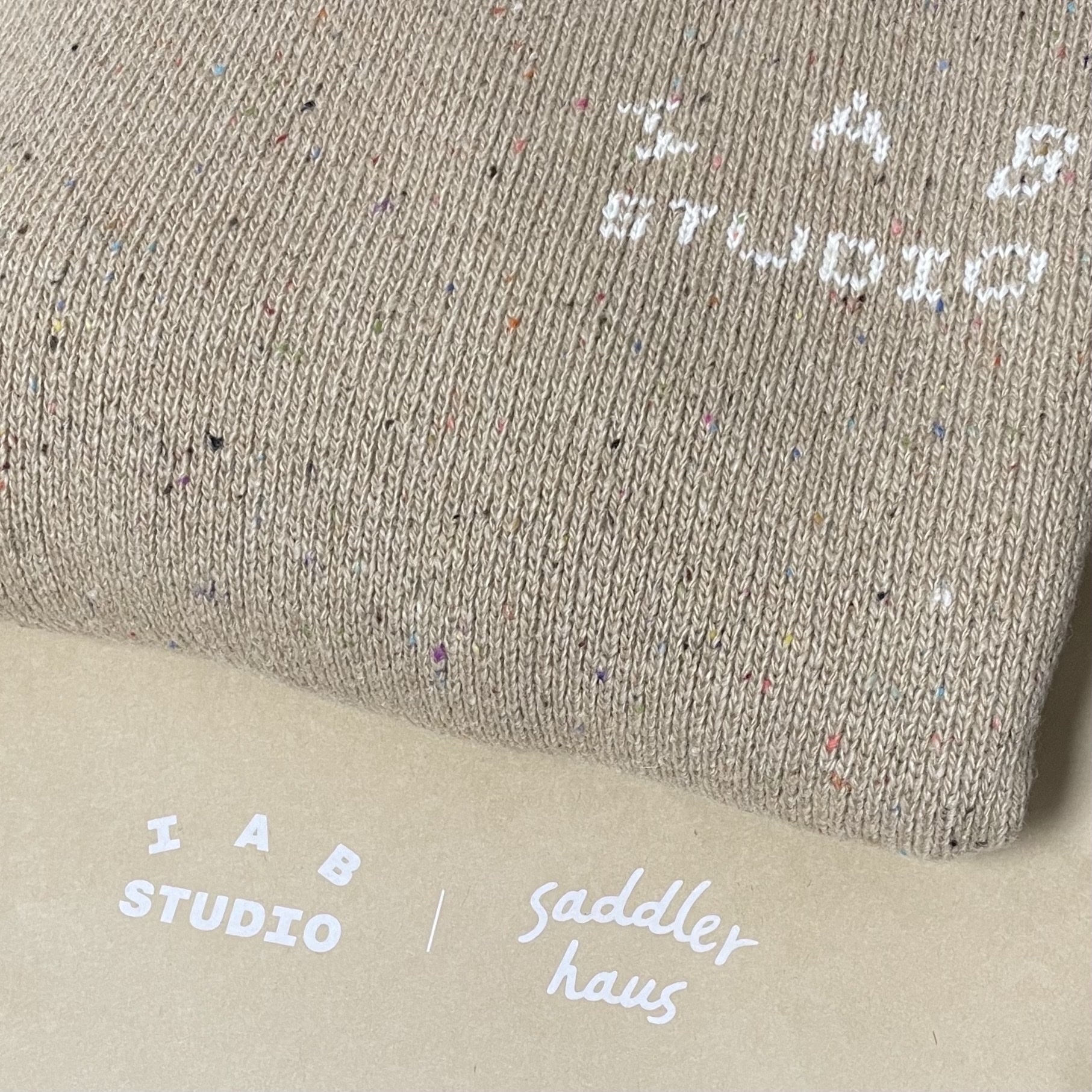 IAB Studio x Saddler Haus Knit Plain 착용 스타일