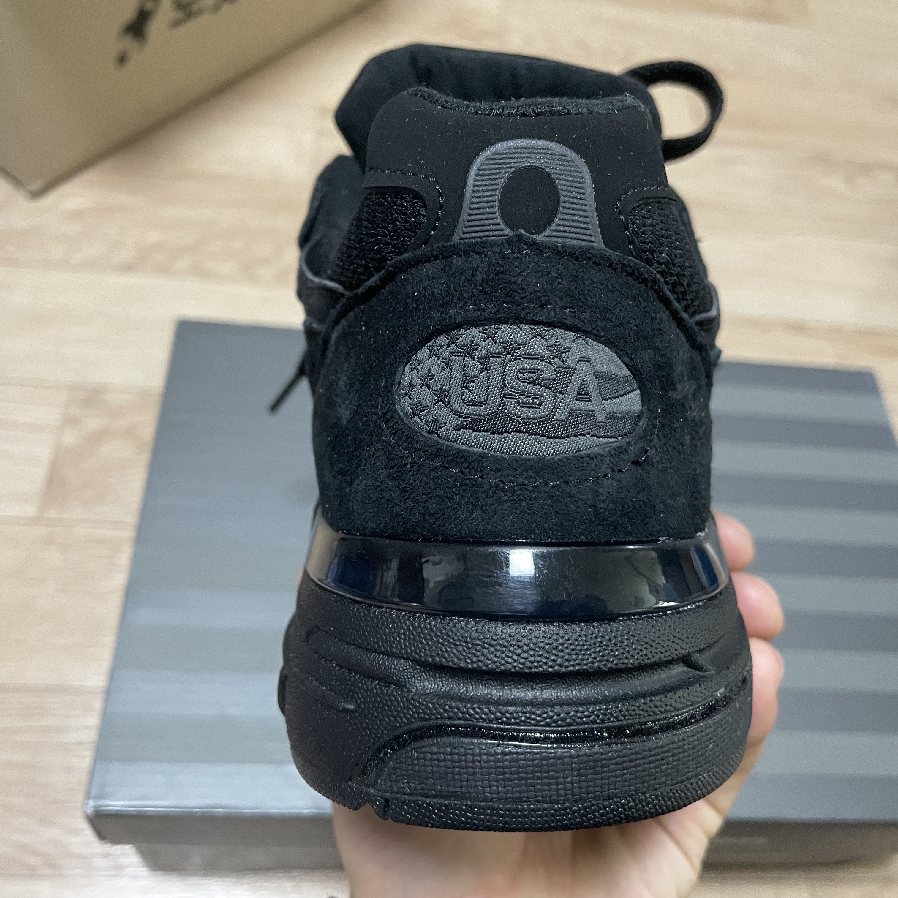 New Balance 993 Made in USA Triple Black - D Standard 착용 스타일 - 4