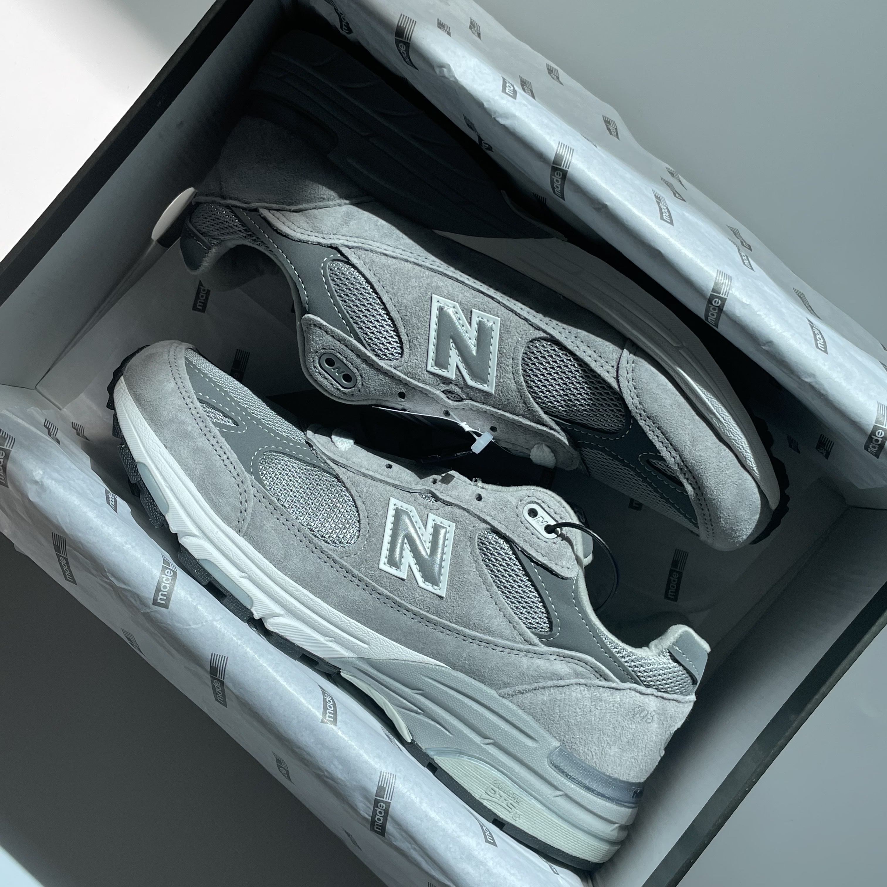 (W) New Balance 993 Made in USA Grey - B Standard, (W) New Balance 993 Made in USA Grey - D Wide 착용 스타일