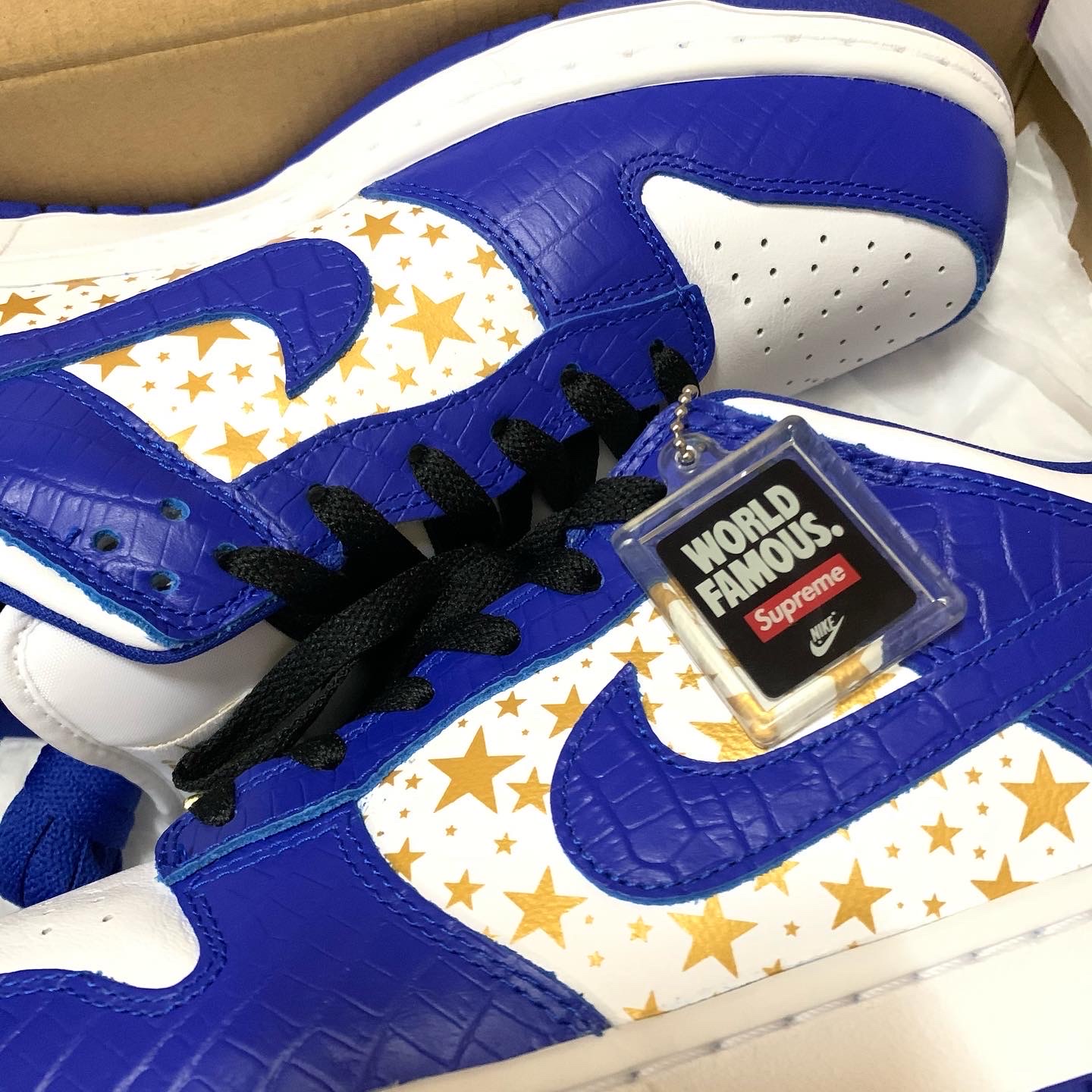 Nike x Supreme SB Dunk Low Hyper Blue, Nike SB Dunk Low Pro Premium Mummy 착용 스타일 - 2