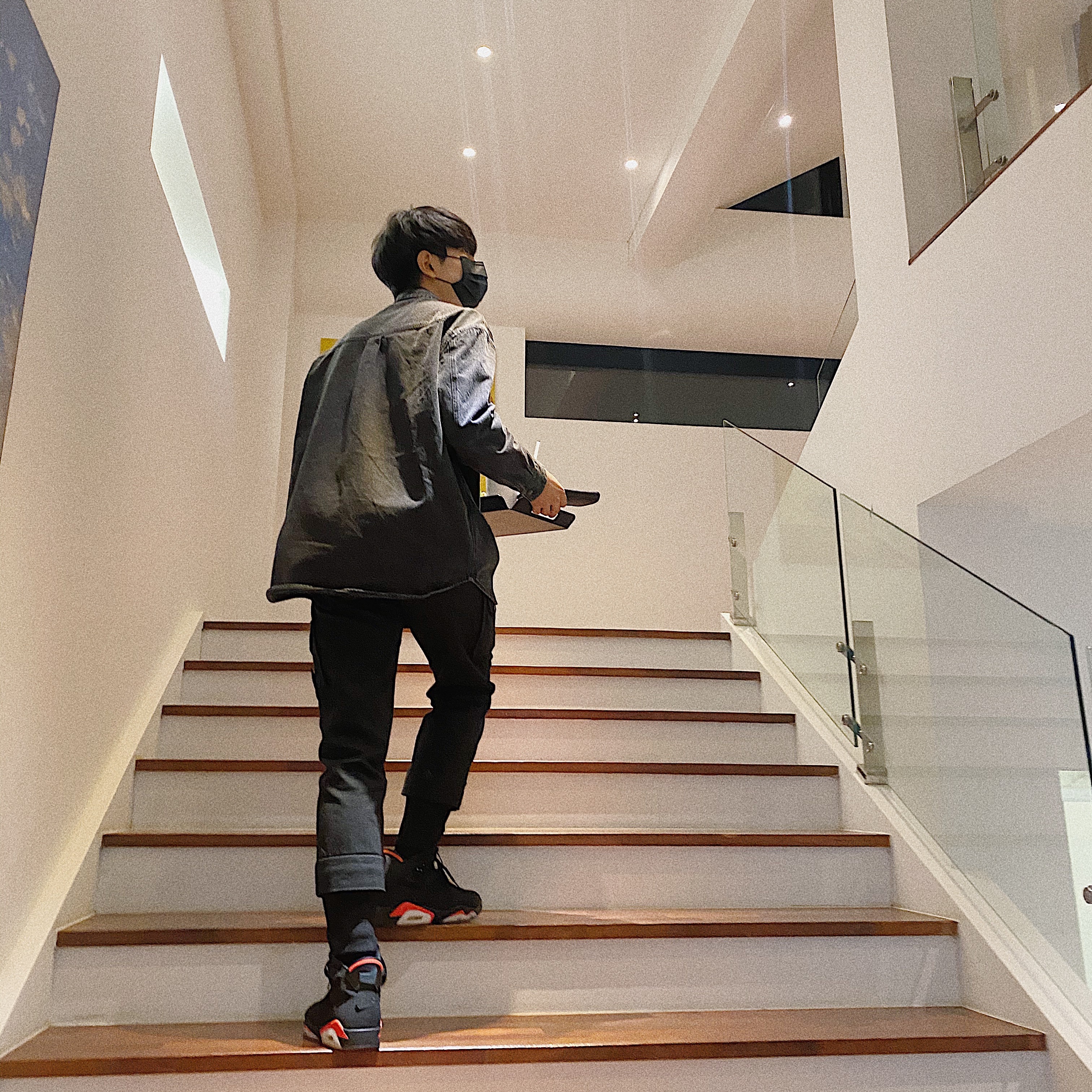 Jordan 6 Retro Infrared 2019 착용 스타일