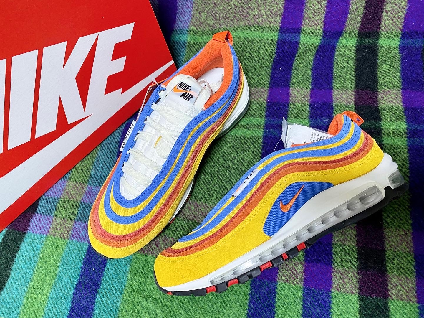 Nike Air Max 97 SE Air Max Running Club Pollen Orange 착용 스타일 - 2