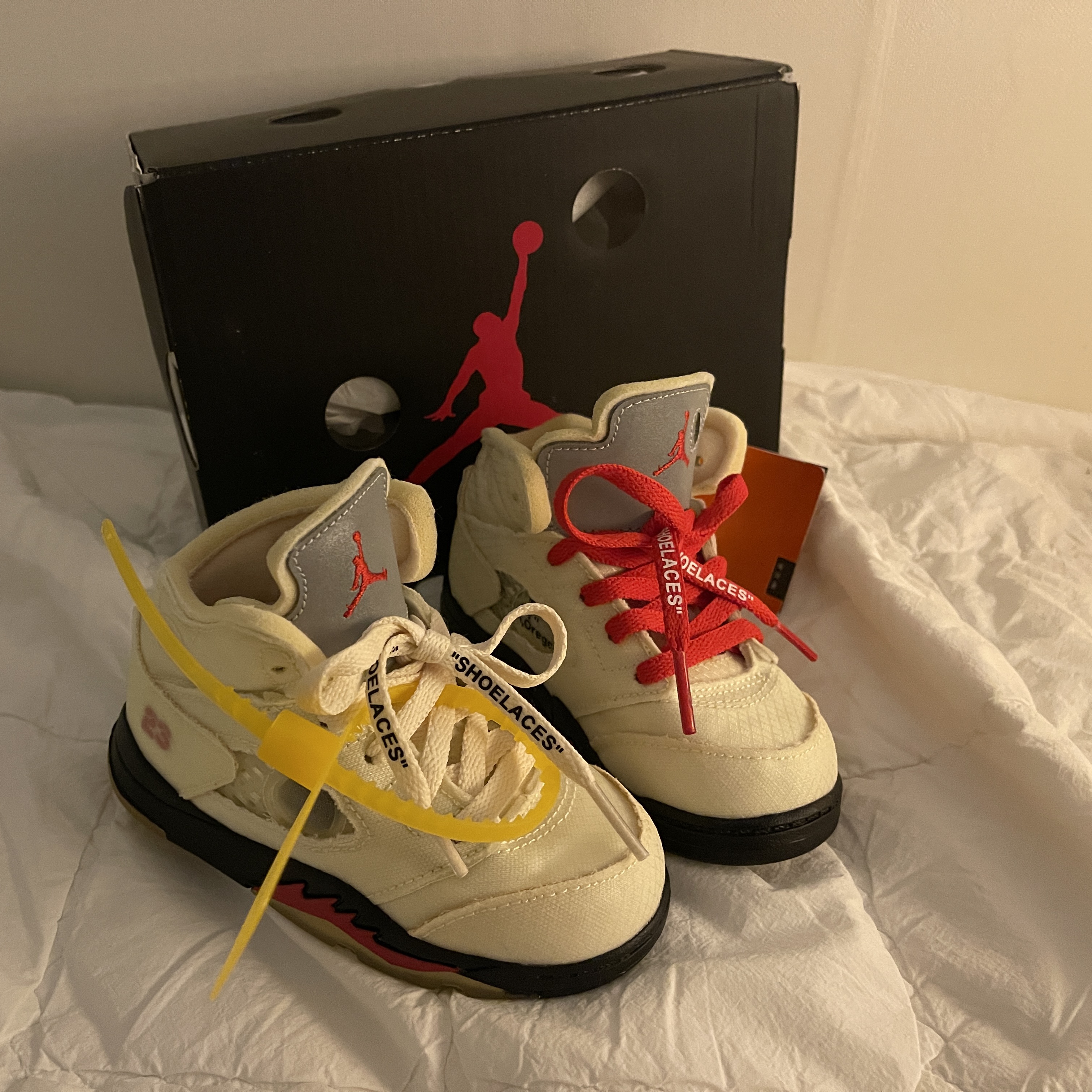 (TD) Jordan 5 x Off-White Retro SP Sail Fire Red 착용 스타일