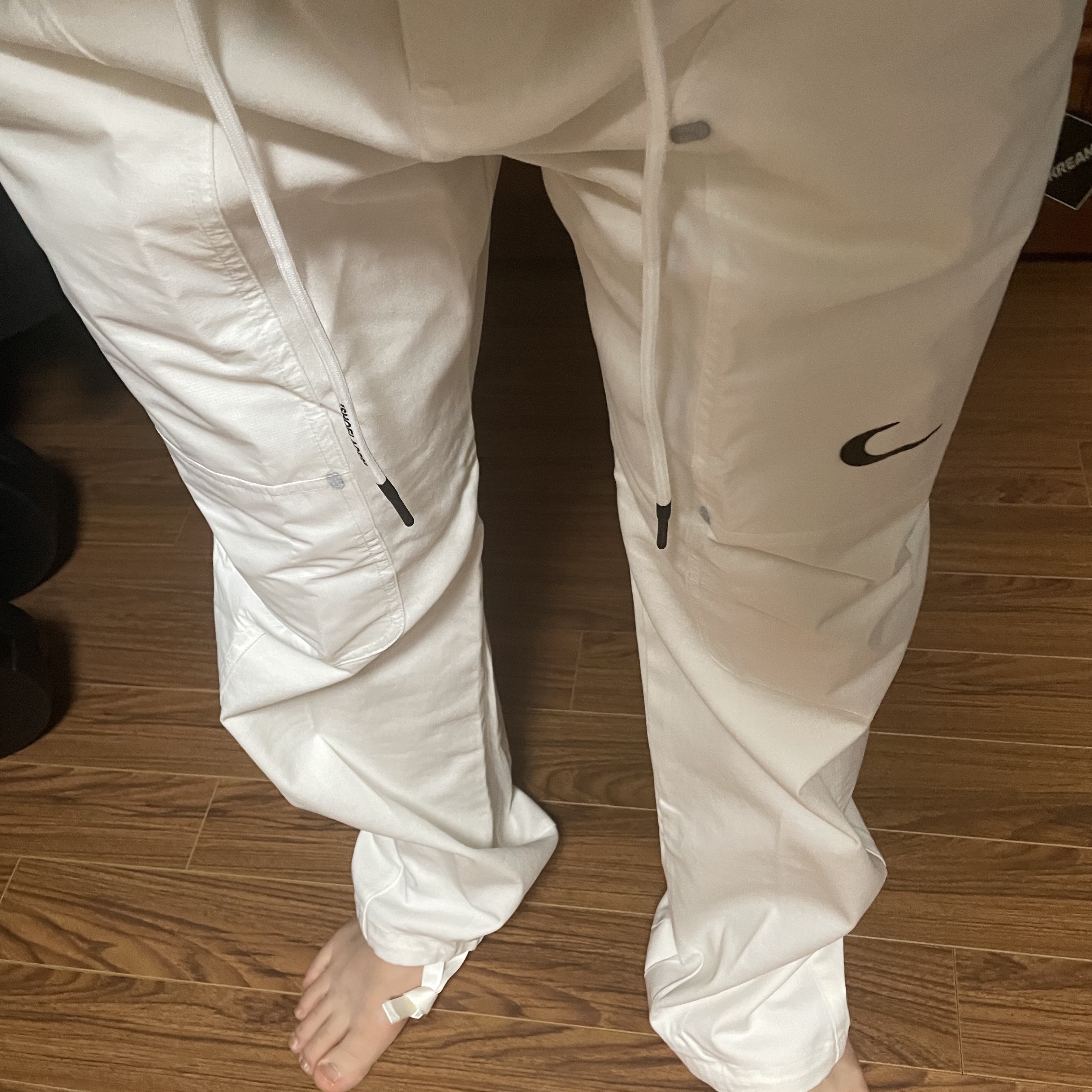 Nike x Off-White NRG Pants White 착용 스타일 - 2