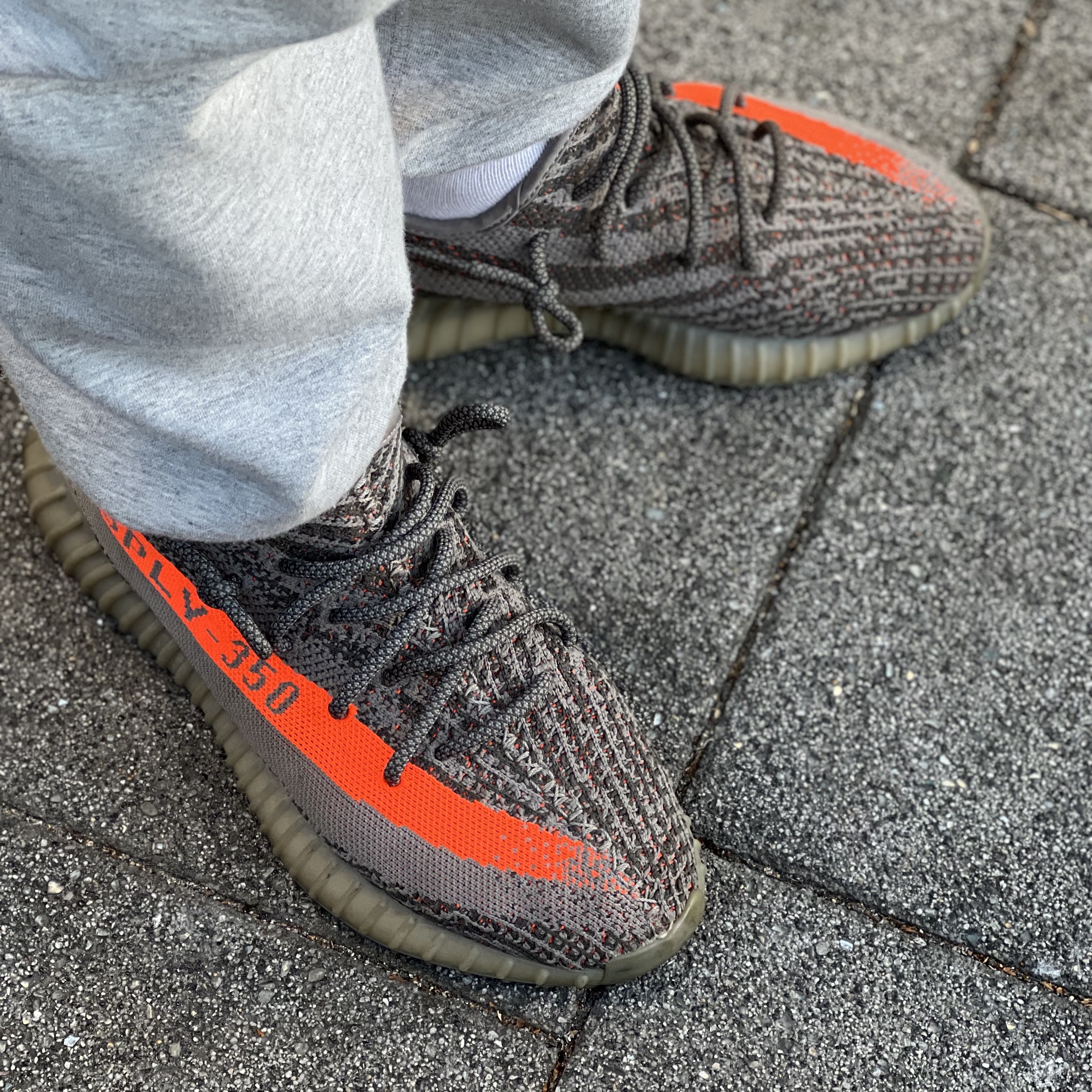 Adidas Yeezy Boost 350 V2 Beluga, Adidas Yeezy Boost 350 V2 Beluga - Reflective 착용 스타일