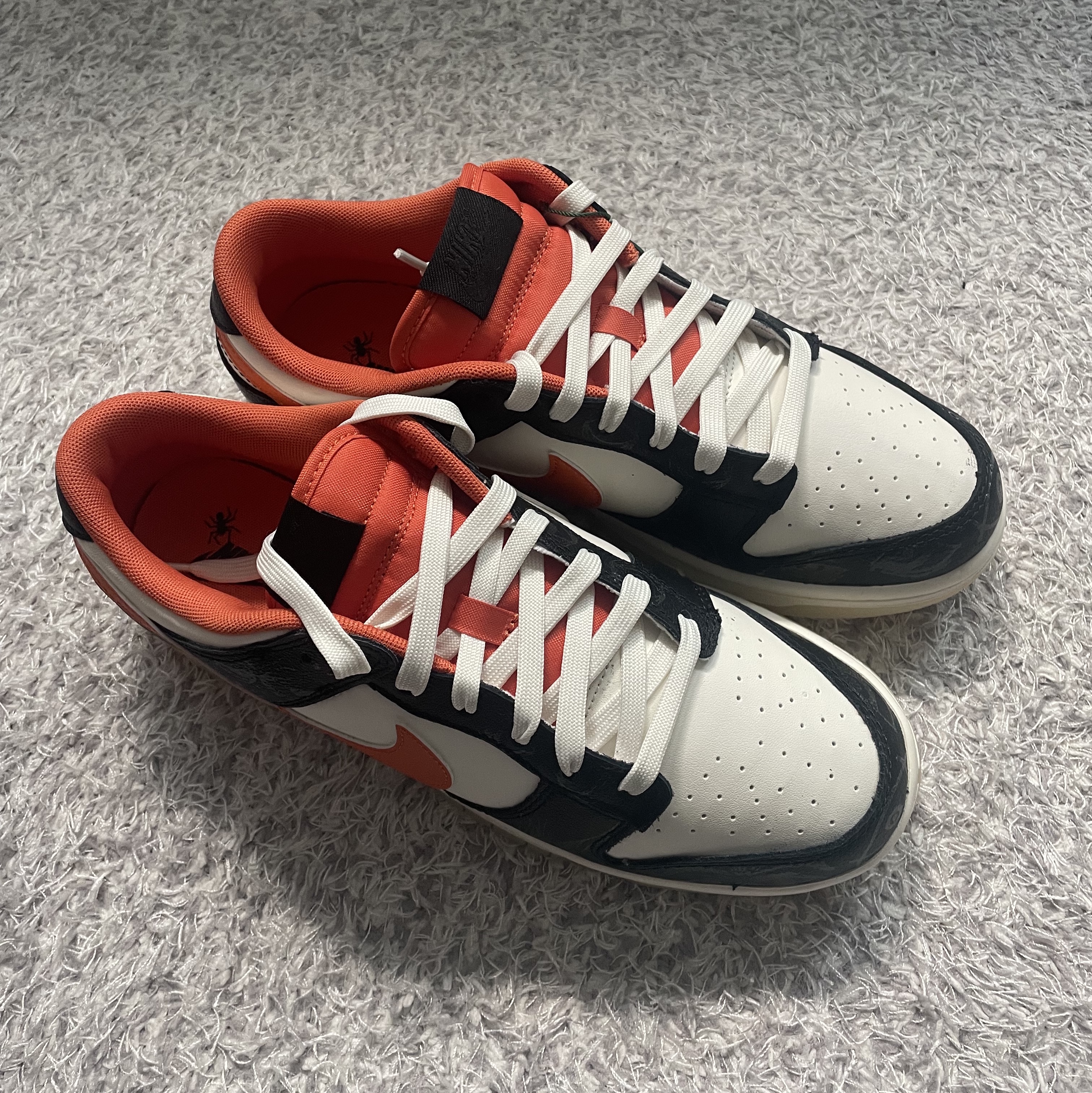 Nike Dunk Low Retro PRM Halloween 착용 스타일 - 2