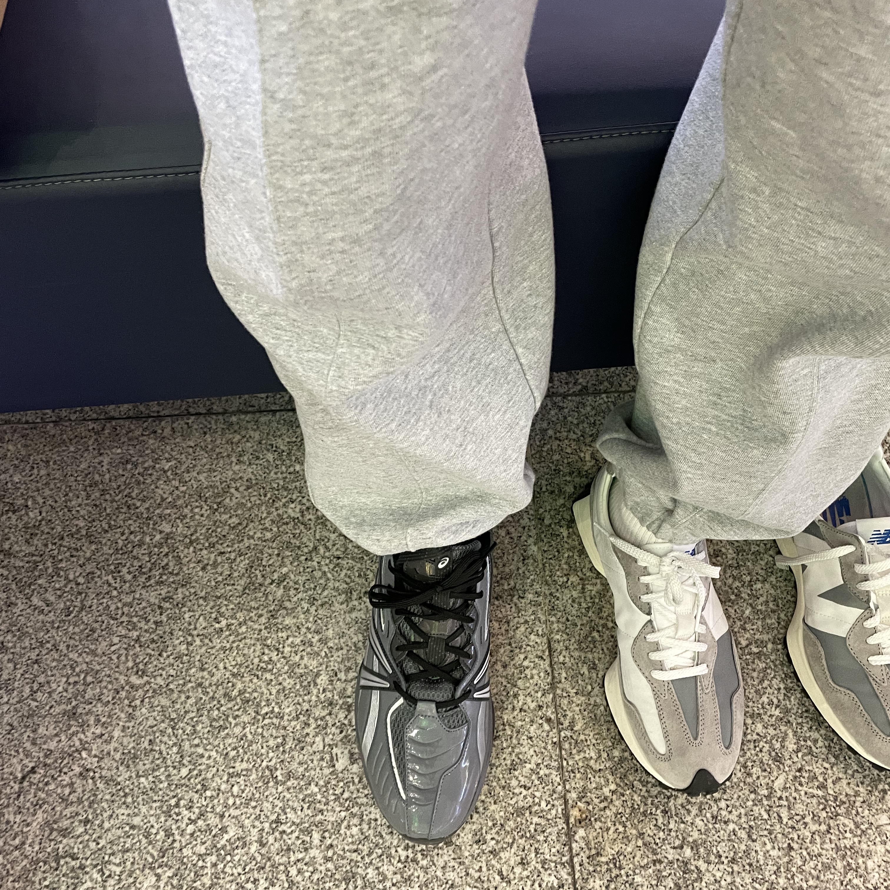 Asics HN2-S Protoblast Steel Grey 착용 스타일 - 2