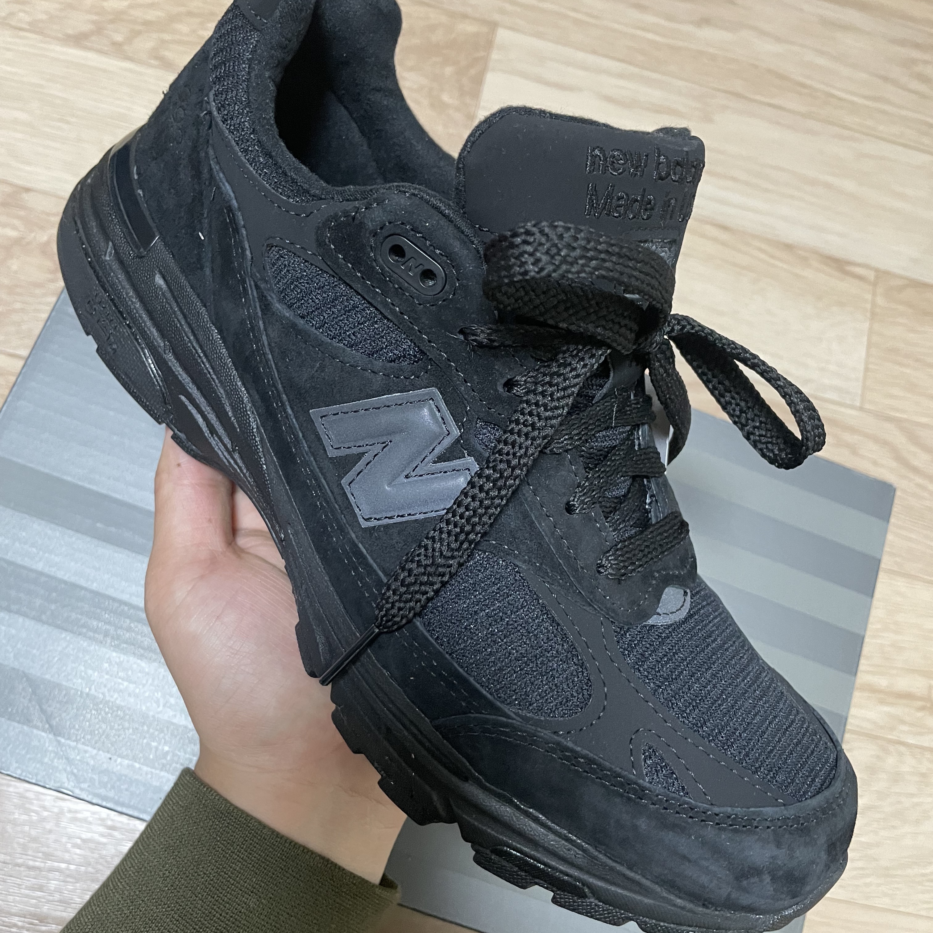 New Balance 993 Made in USA Triple Black - D Standard 착용 스타일 - 1