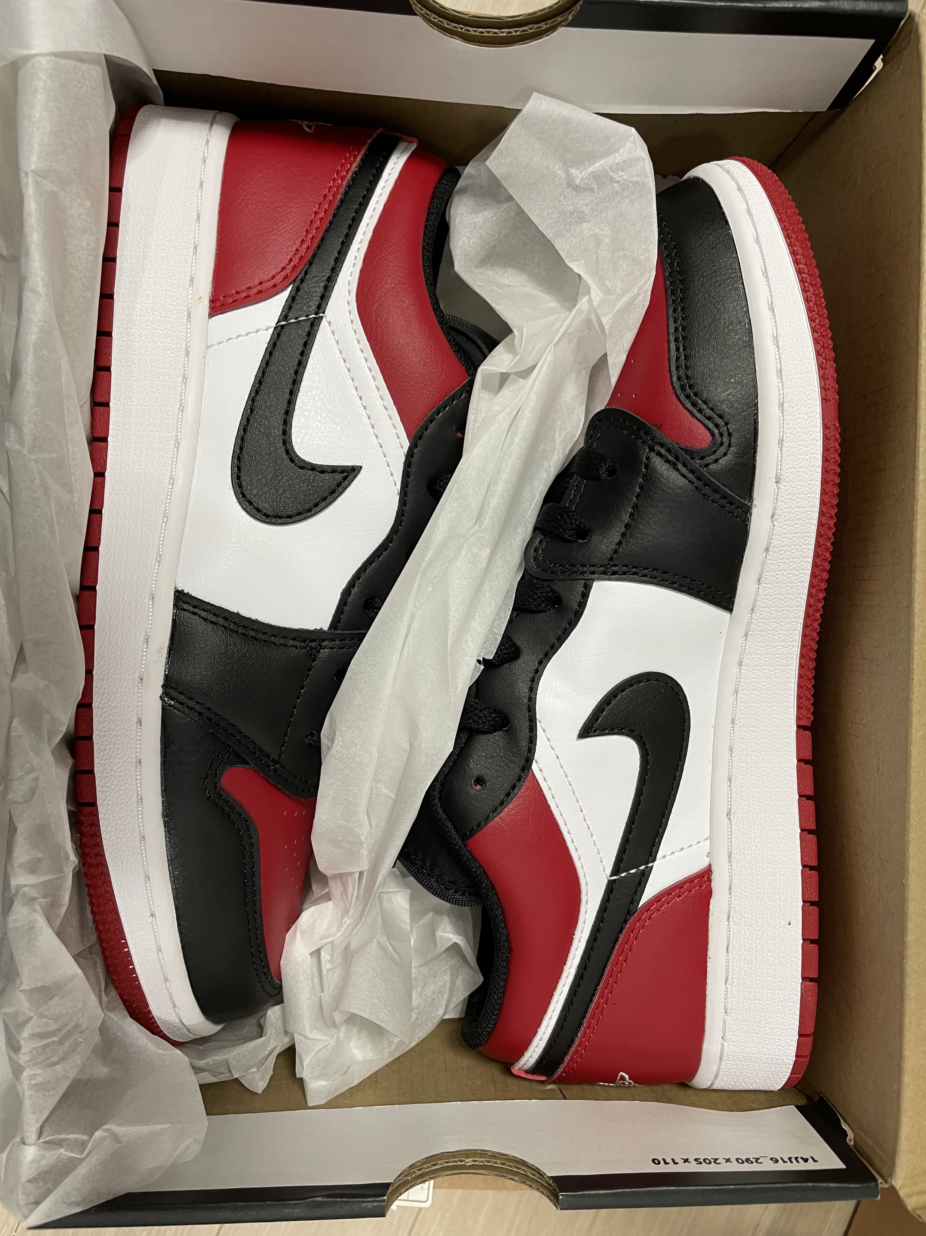 Jordan 1 Low Bred Toe 착용 스타일 - 1