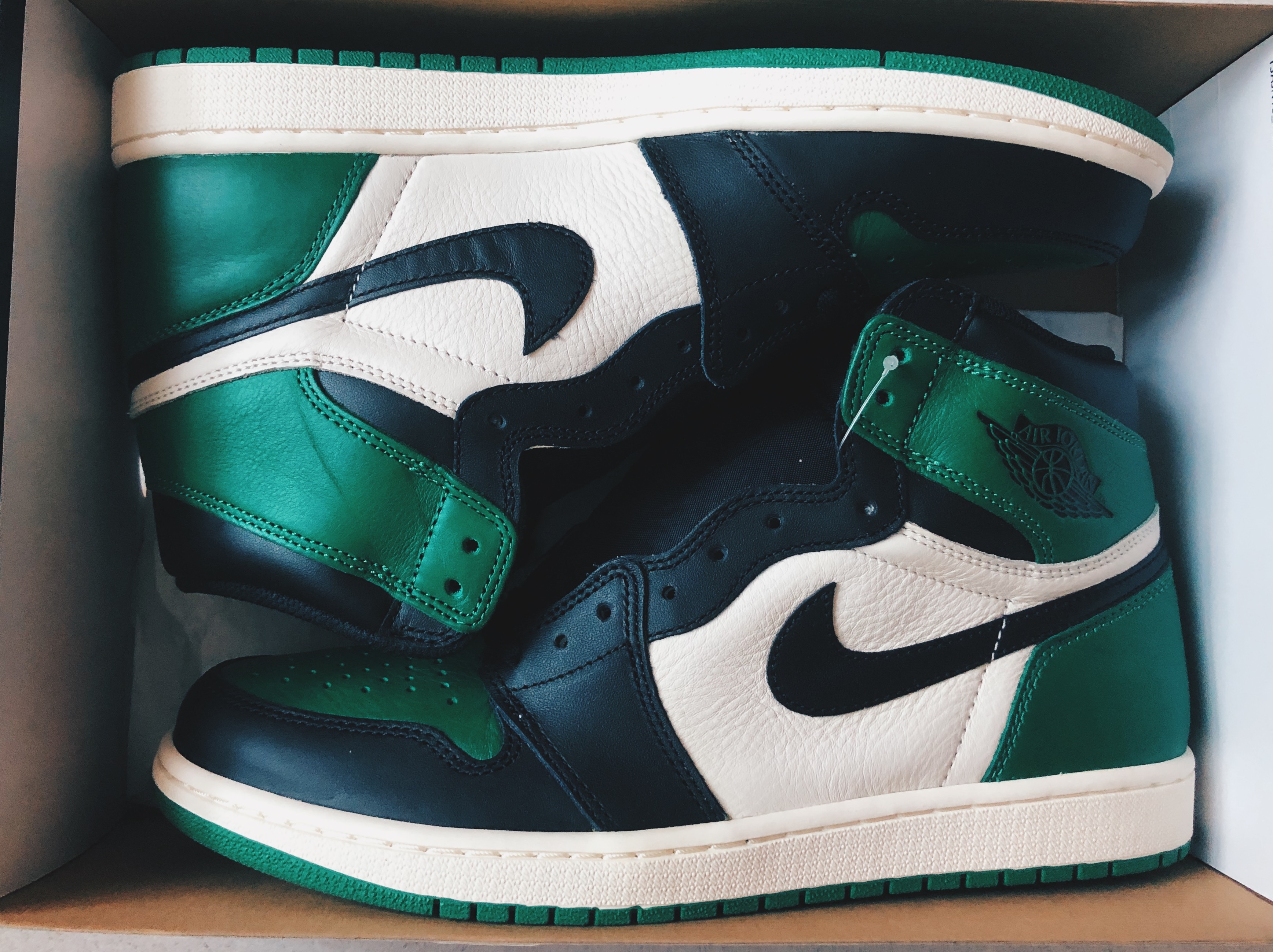 Jordan 1 Retro High OG Pine Green 착용 스타일
