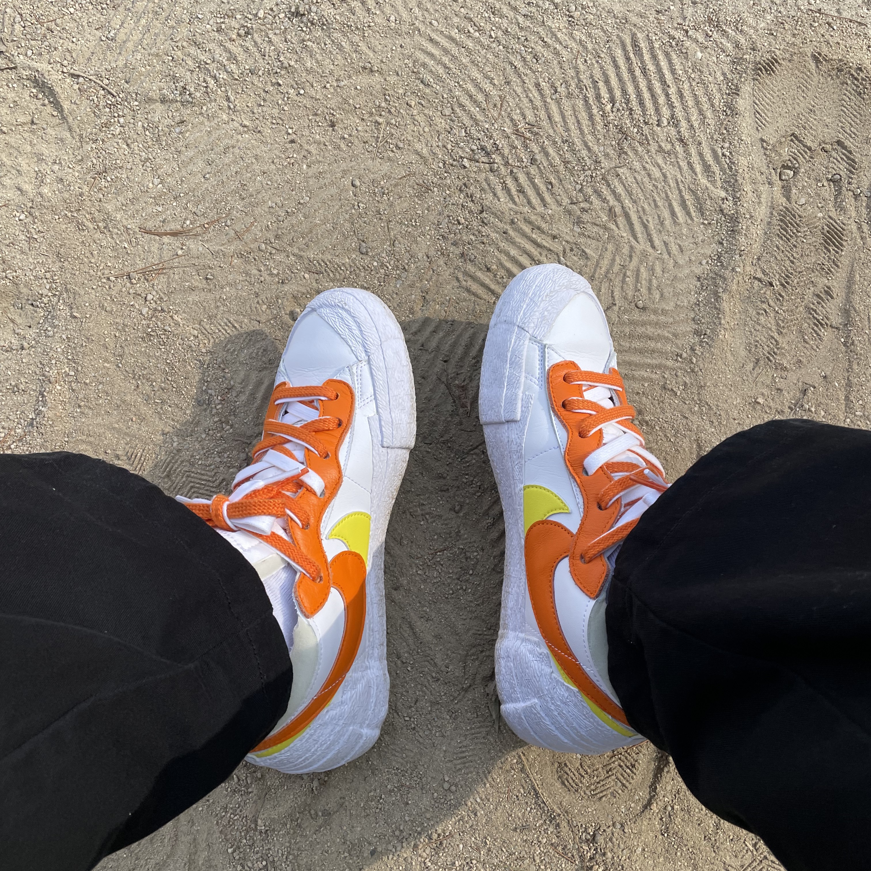 Nike x Sacai Blazer Low Magma Orange 착용 스타일