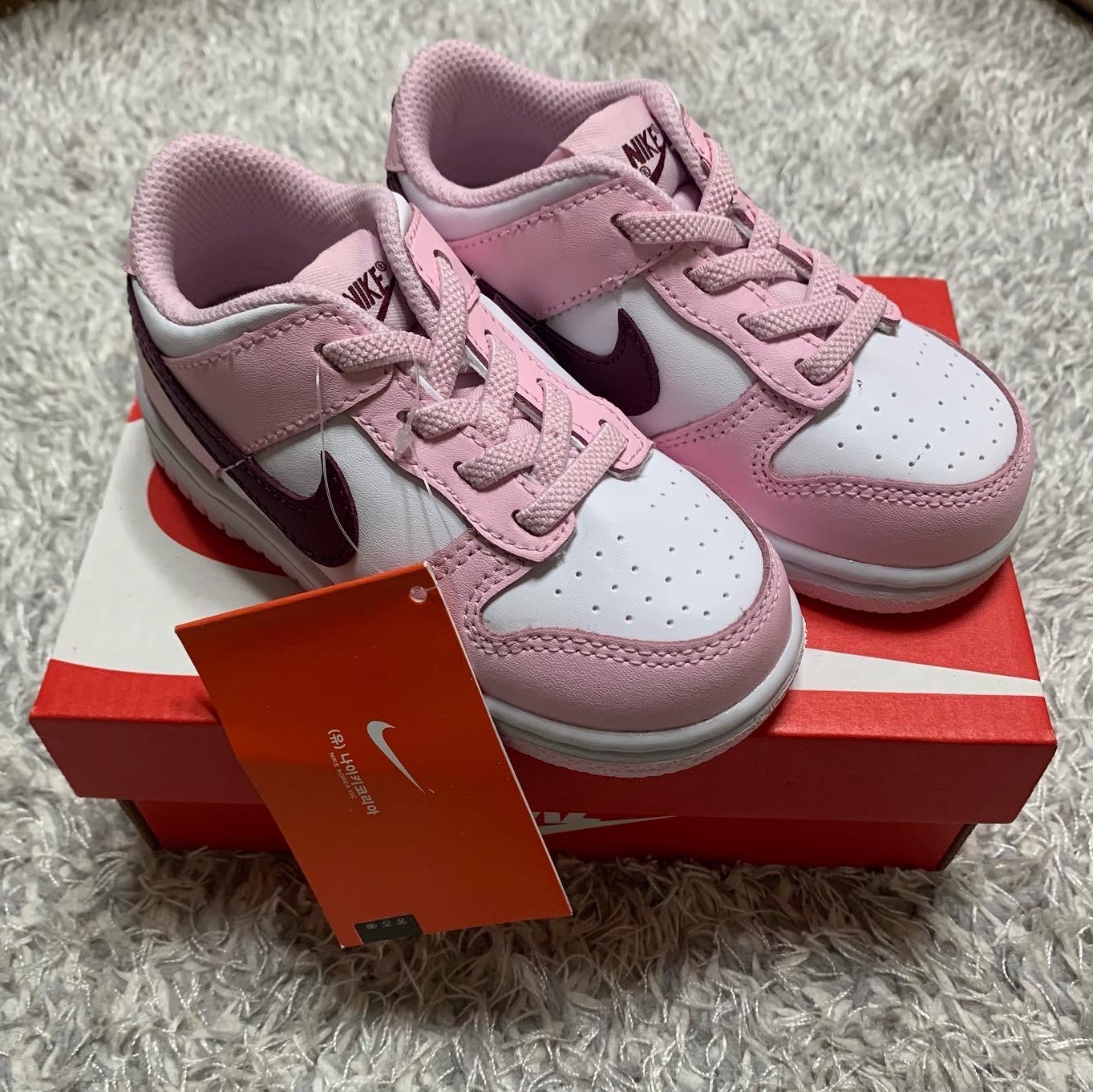 (TD) Nike Dunk Low Pink Foam 착용 스타일 - 1