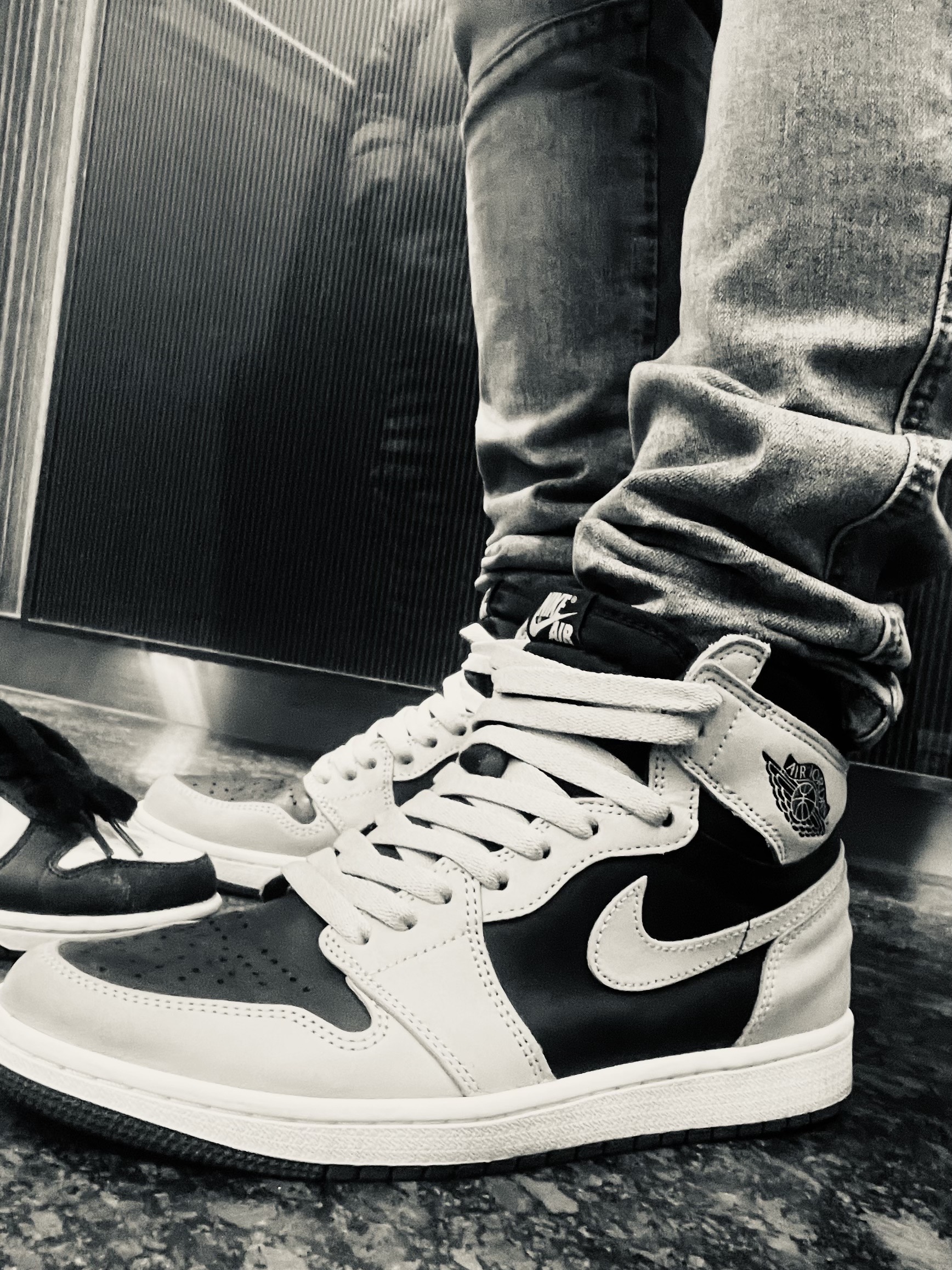 Jordan 1 Retro High OG Shadow 2.0 착용 스타일 - 1