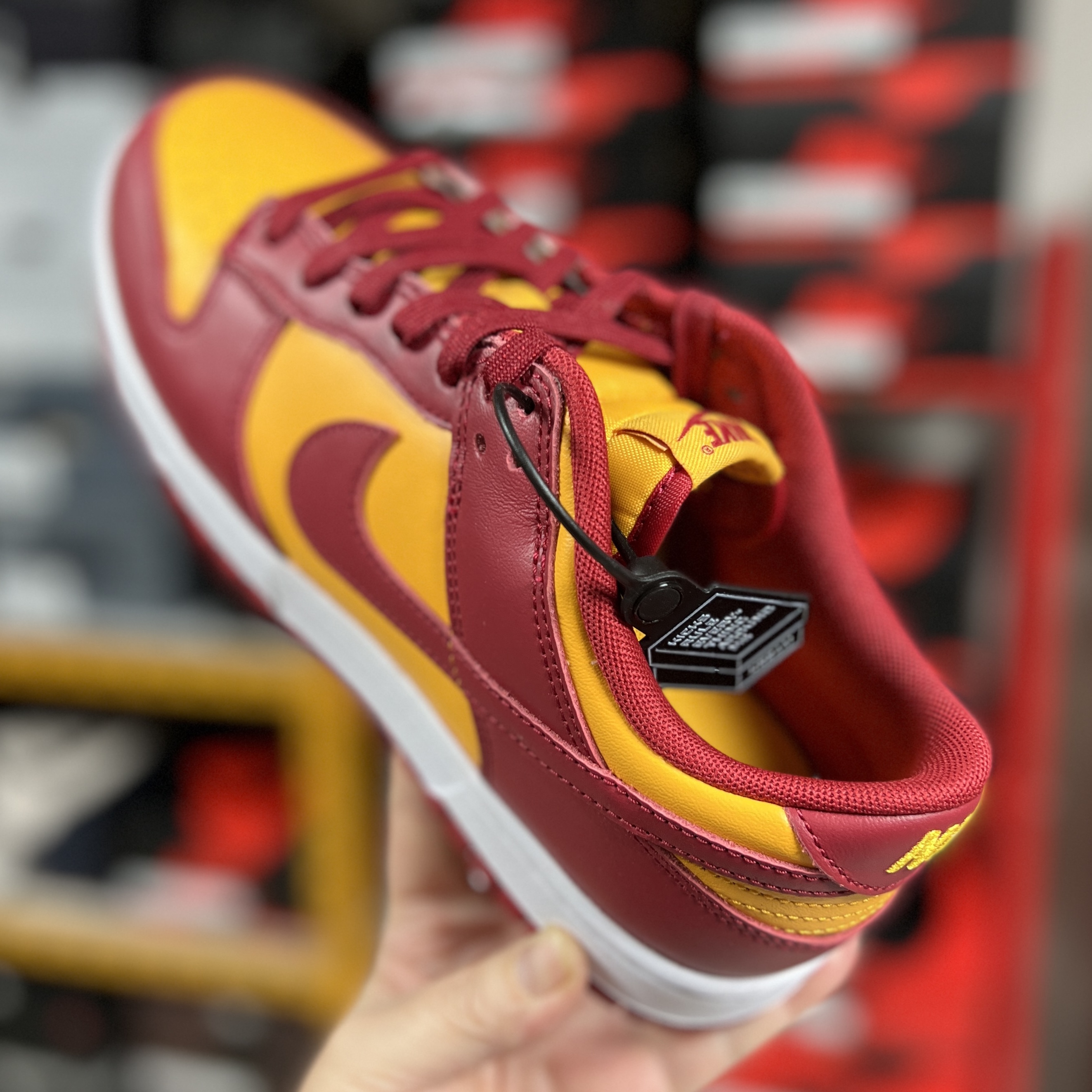 Nike Dunk Low Retro Championship Gold 착용 스타일 - 2